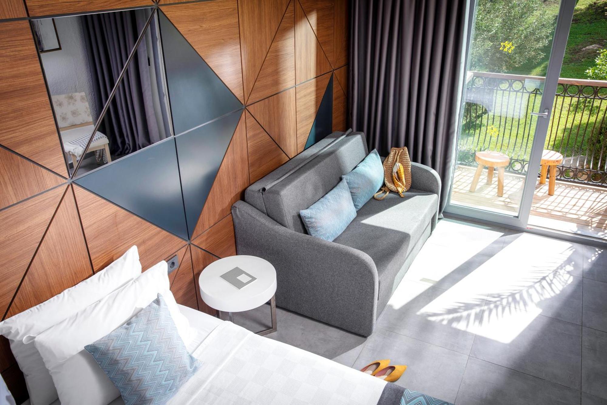 Large Double Room