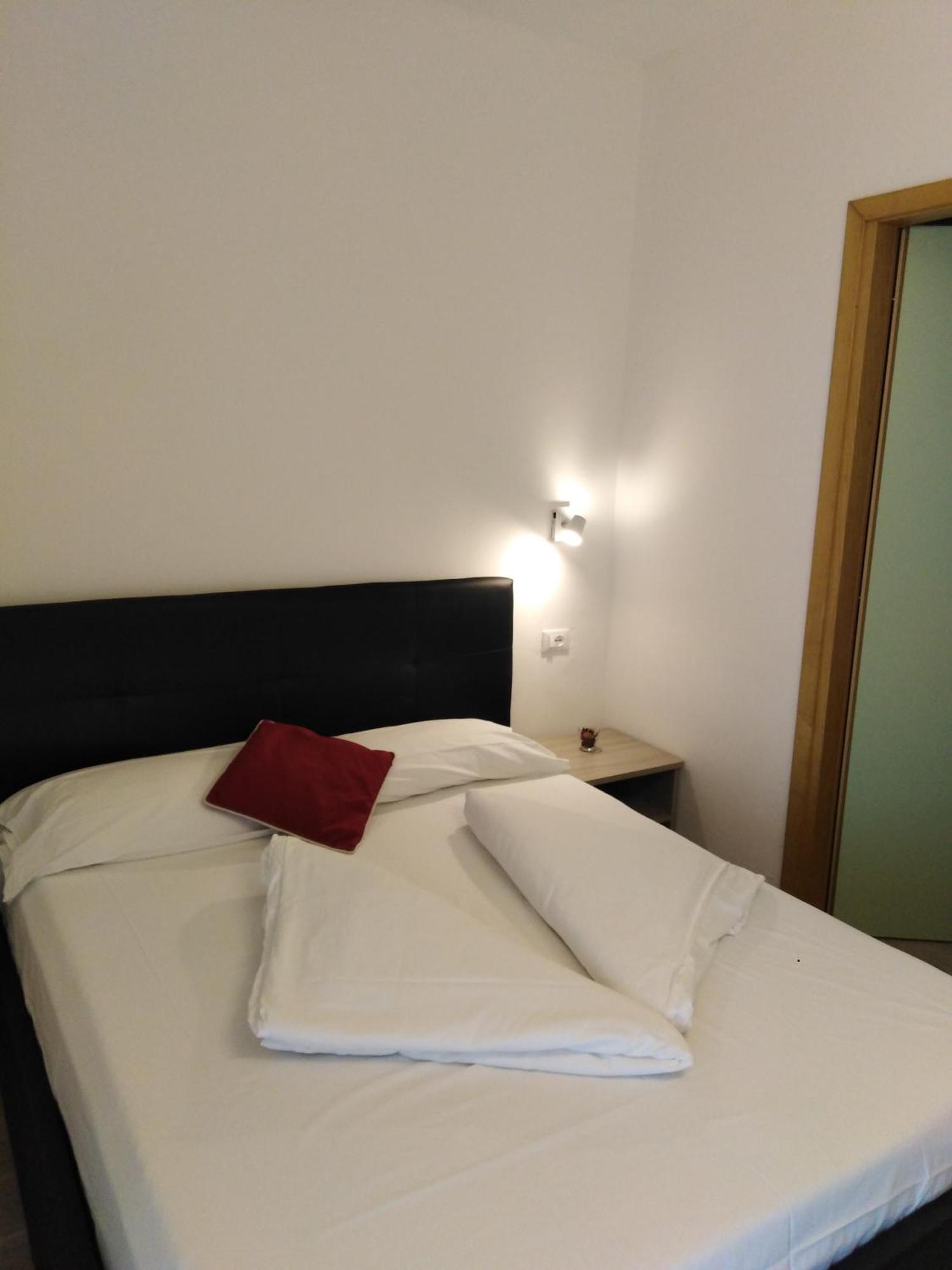 Economy Double Room,1600215194:JPEG