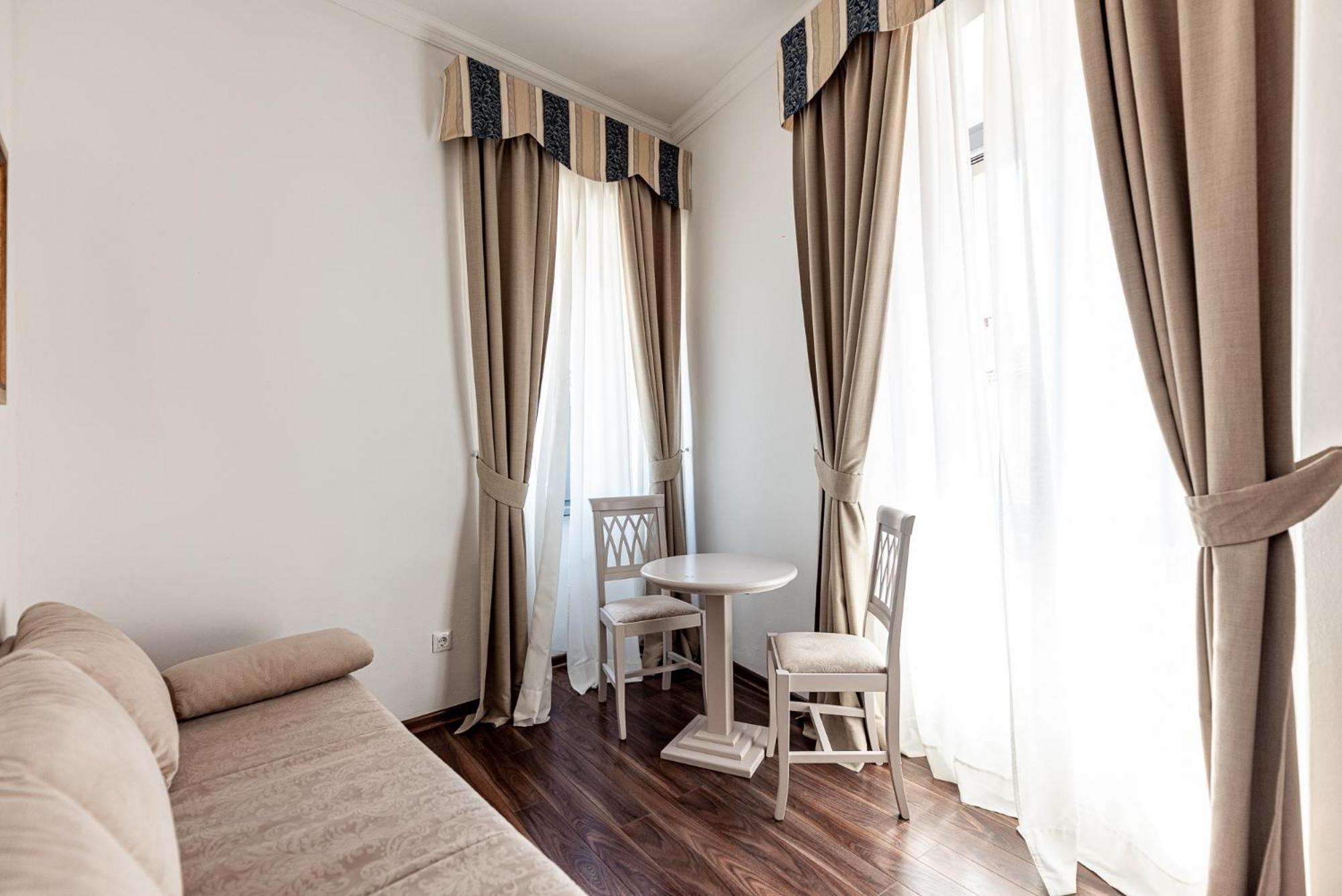 One-Bedroom Suite