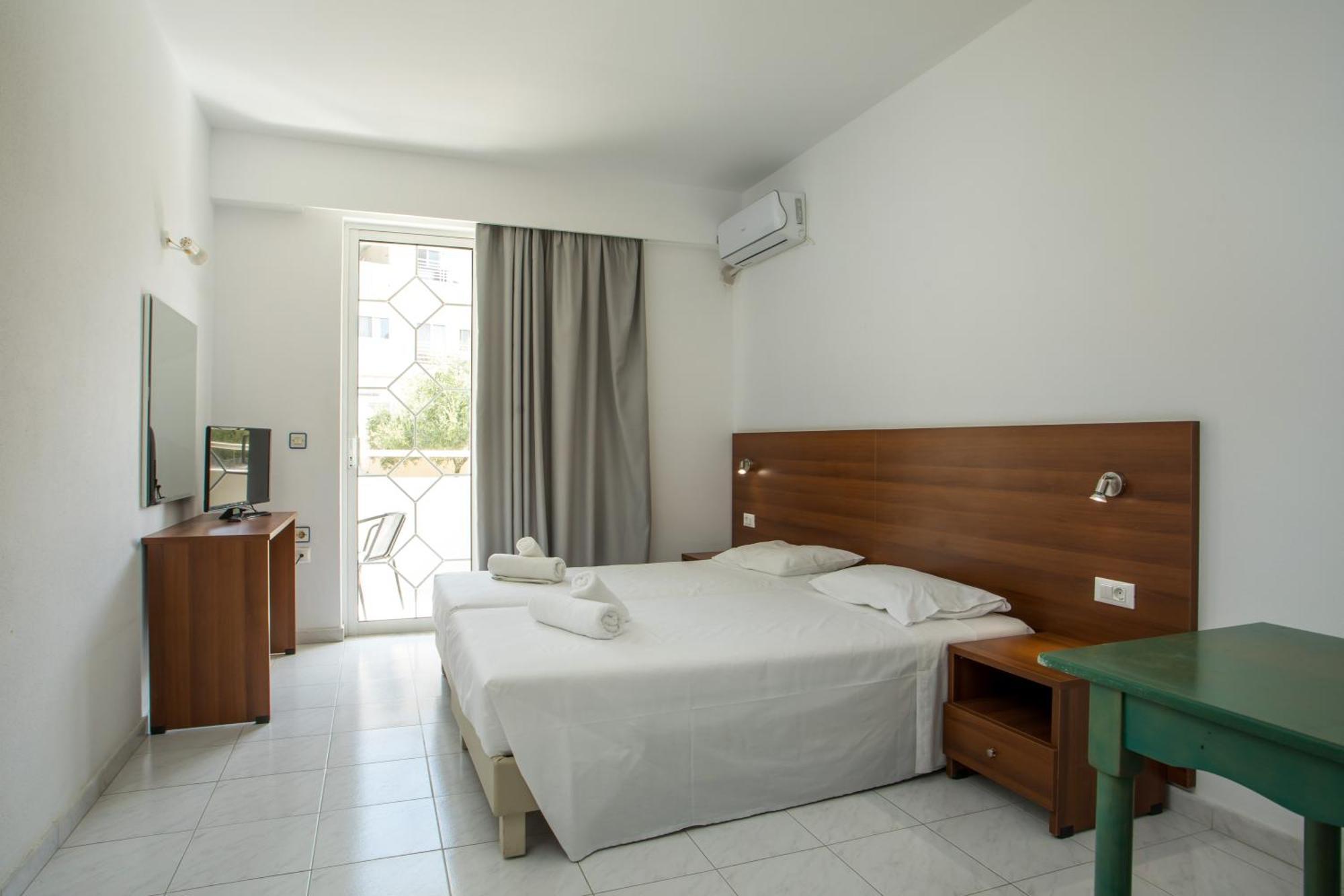 Economy Twin Room