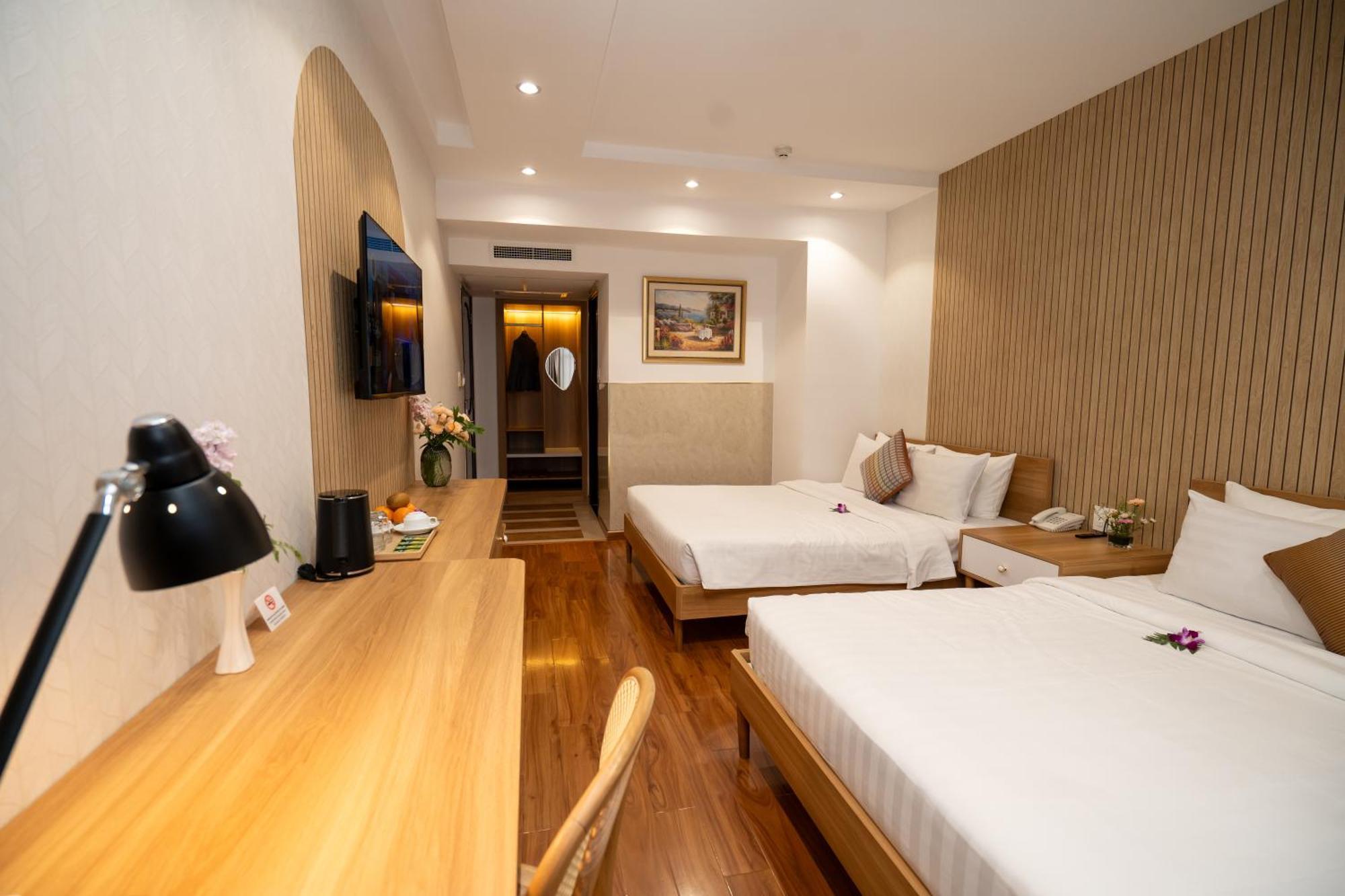 Deluxe Family Room