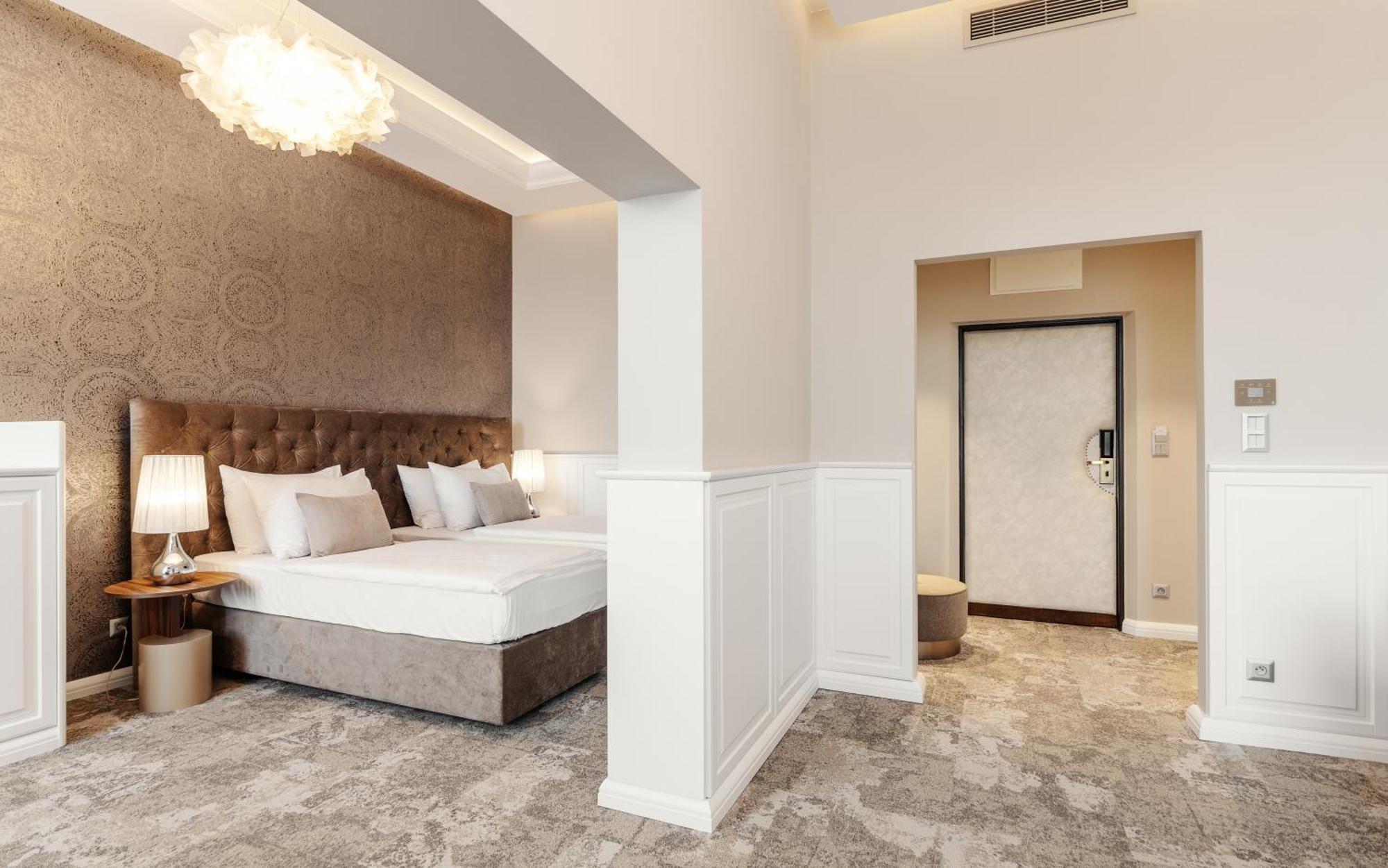 Executive Double Room,1613413498:JPEG