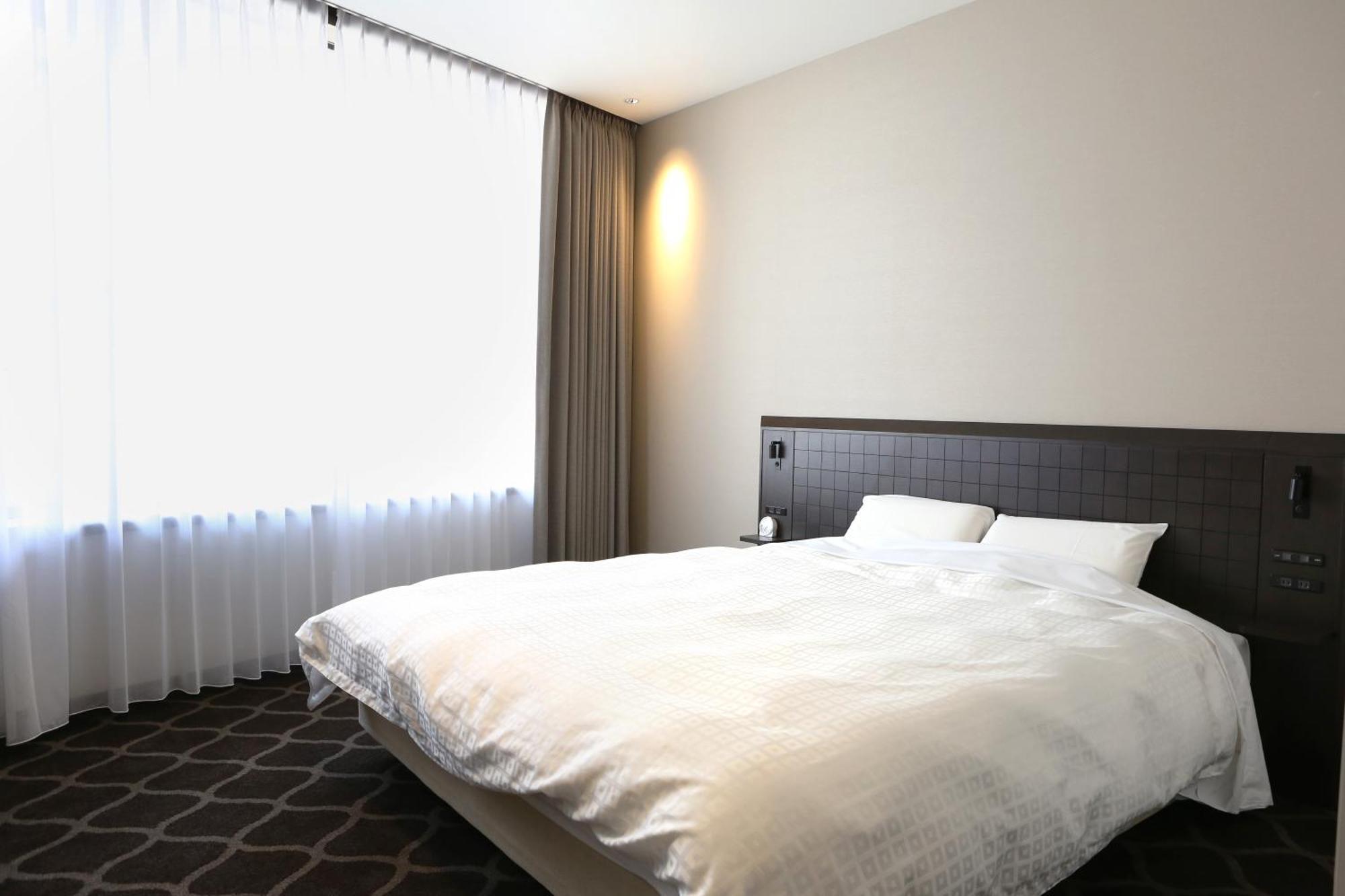 Premium Double Room Lower Floor Non-Smoking