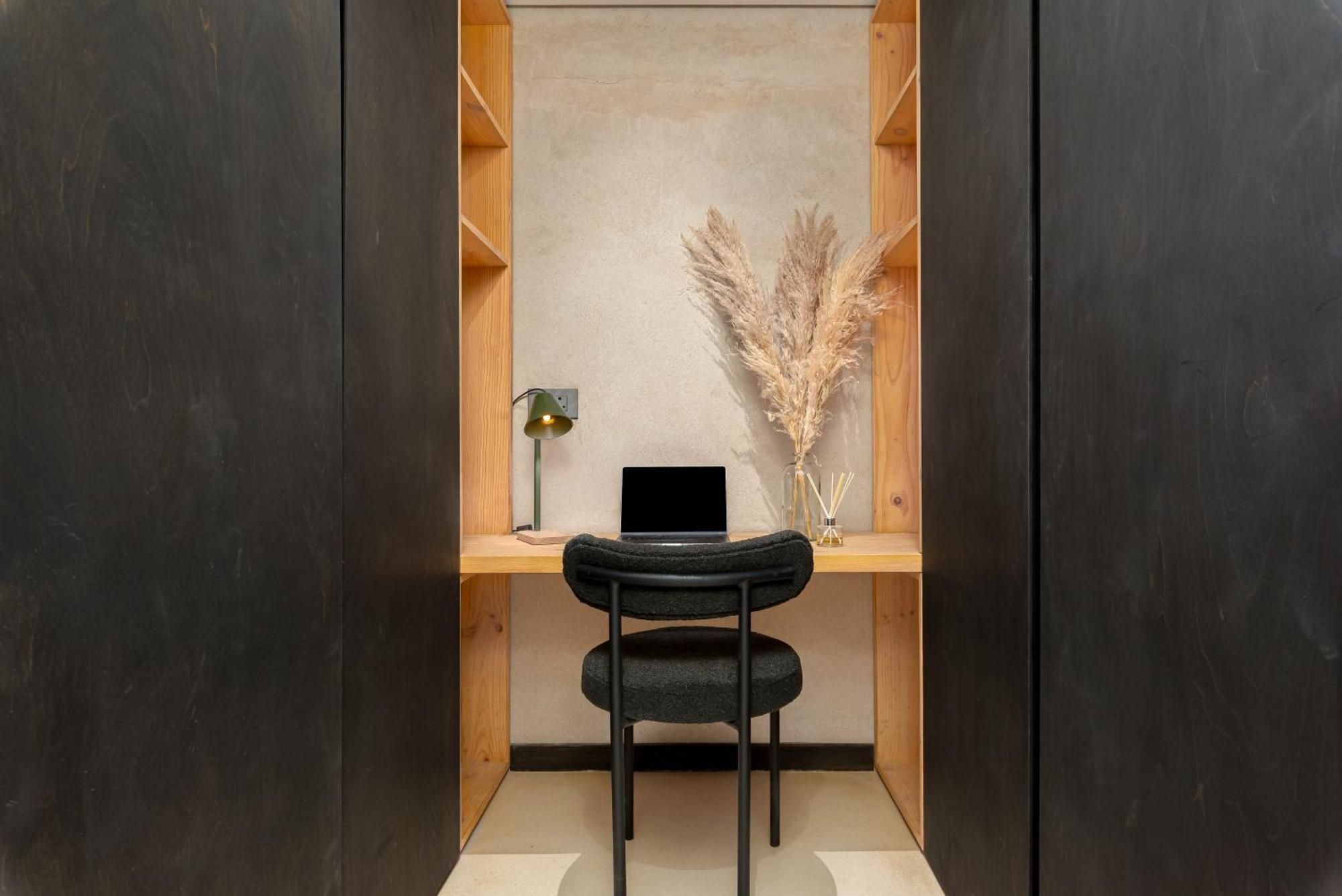 One-Bedroom Standard Apartment