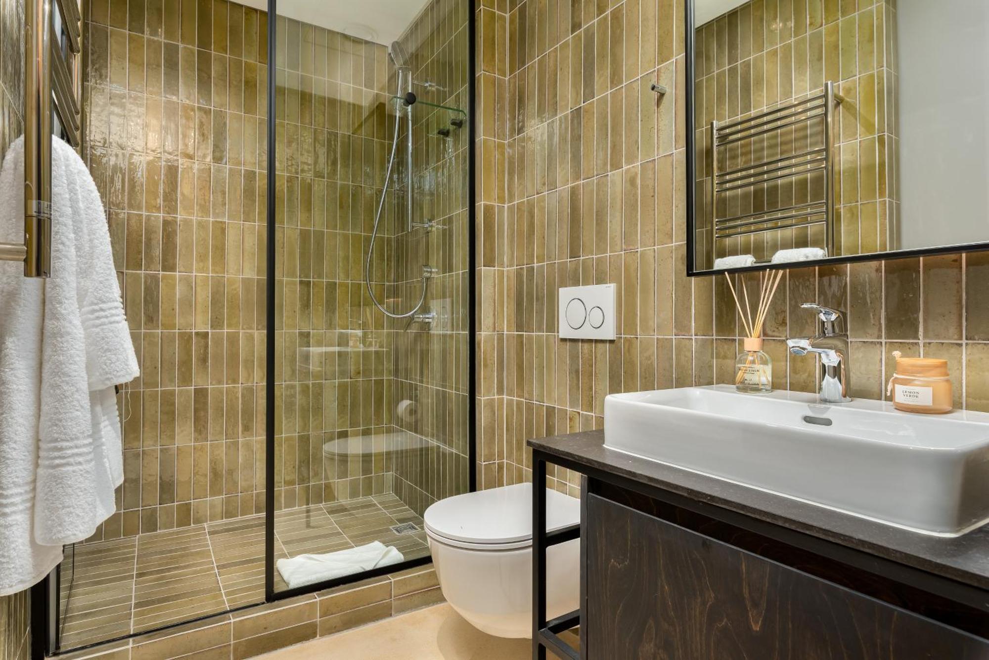 One-Bedroom Standard Apartment