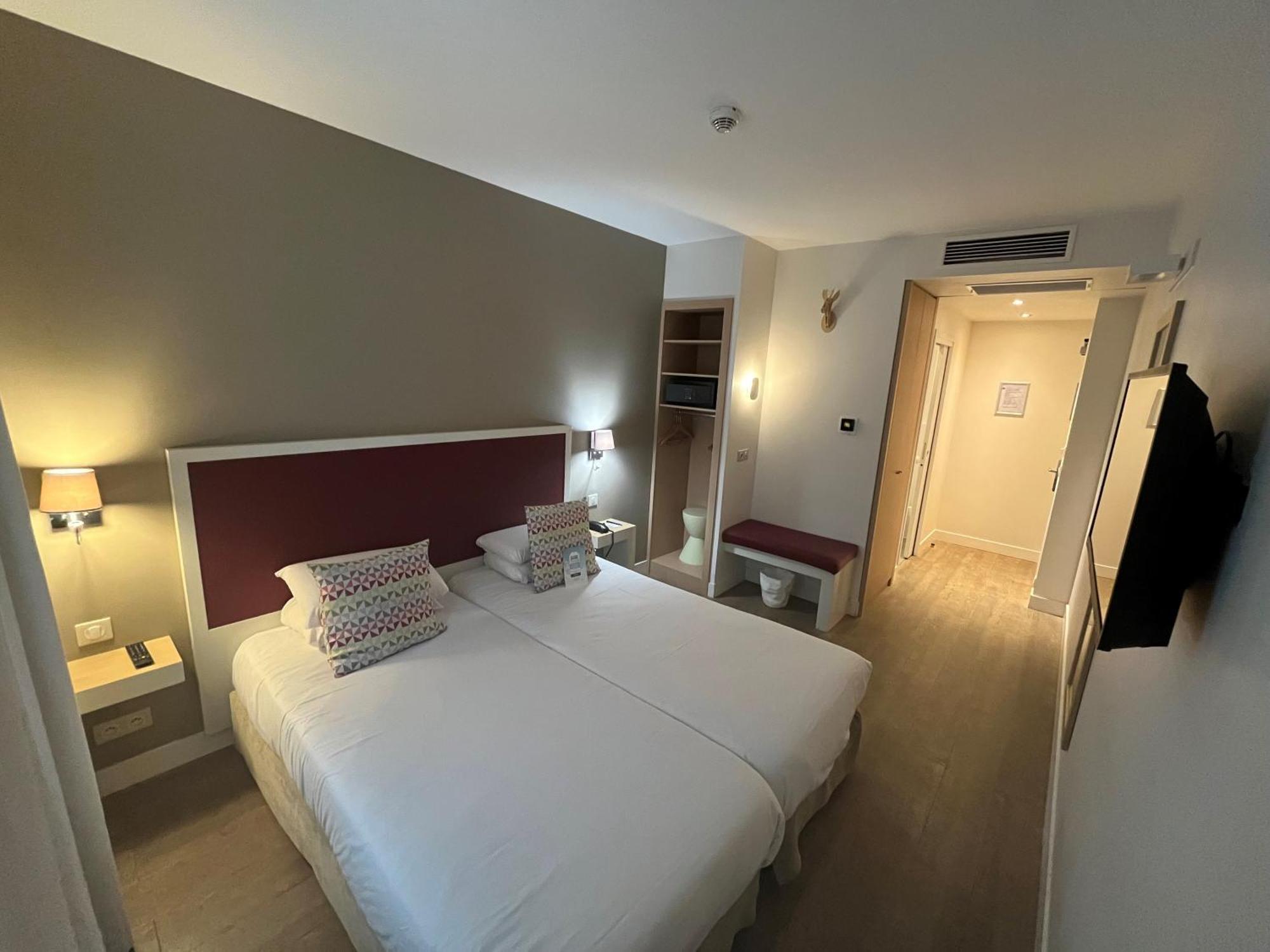 Superior Twin Room an Extra Bed