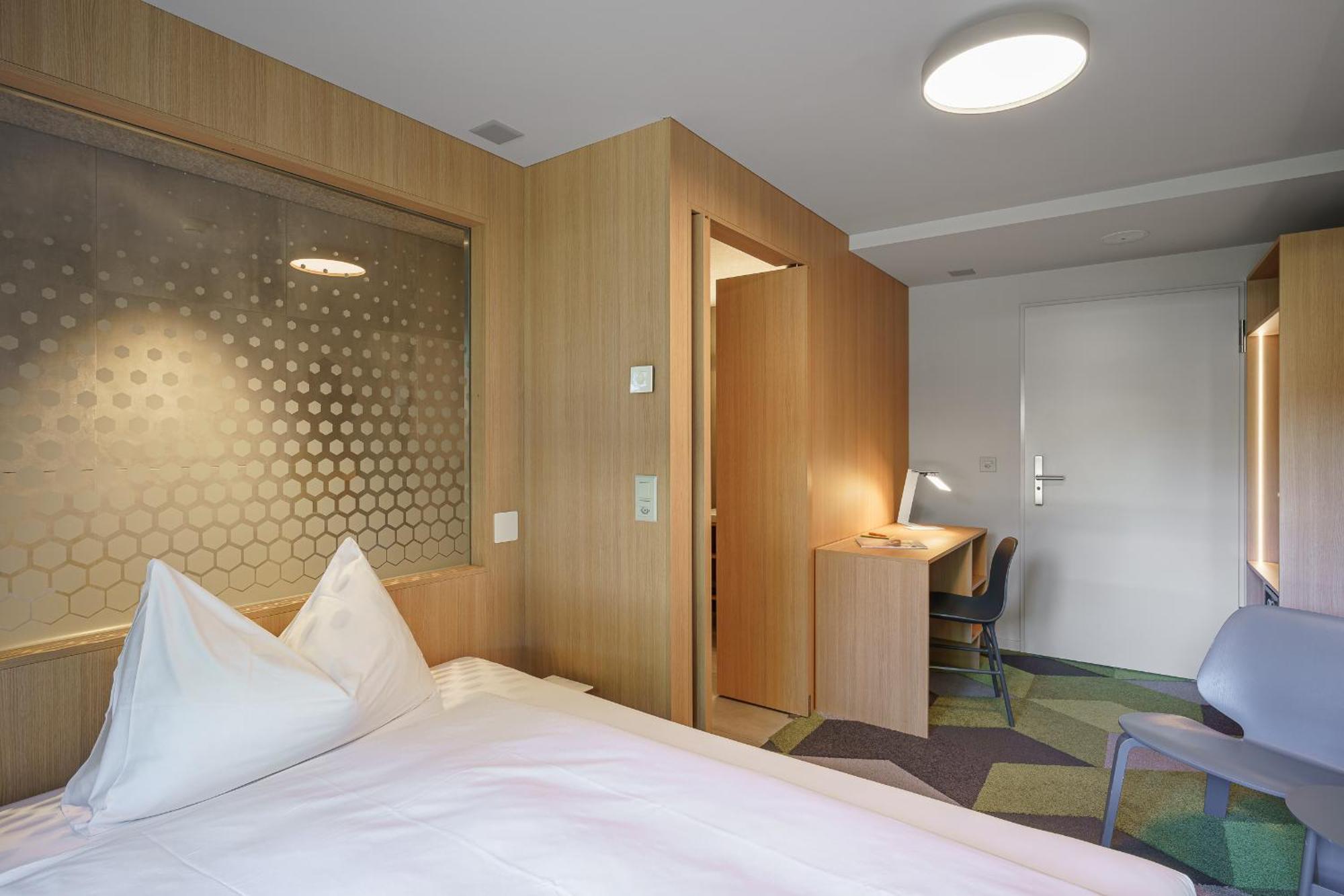 Easy Room
