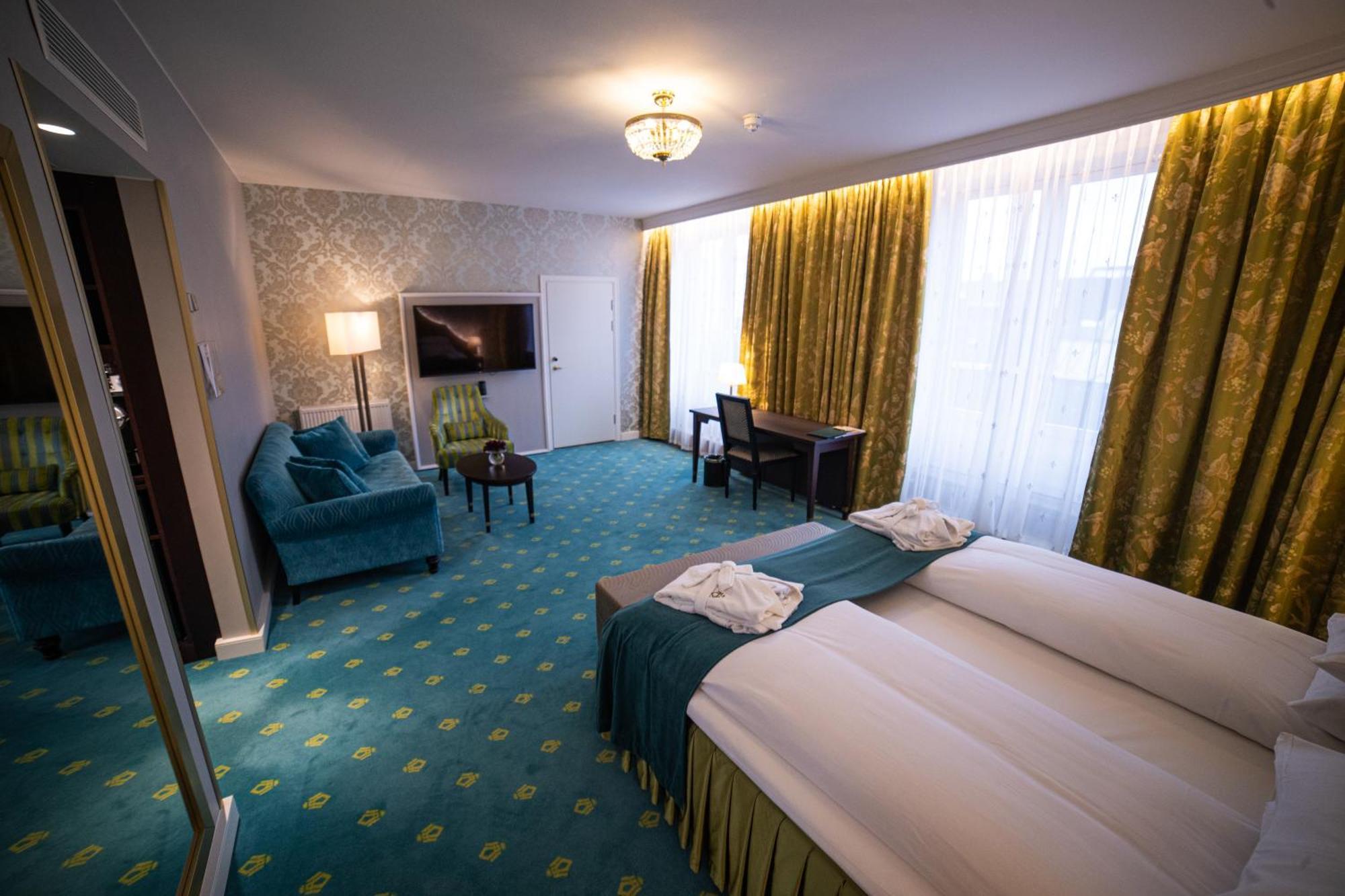 Junior Suite