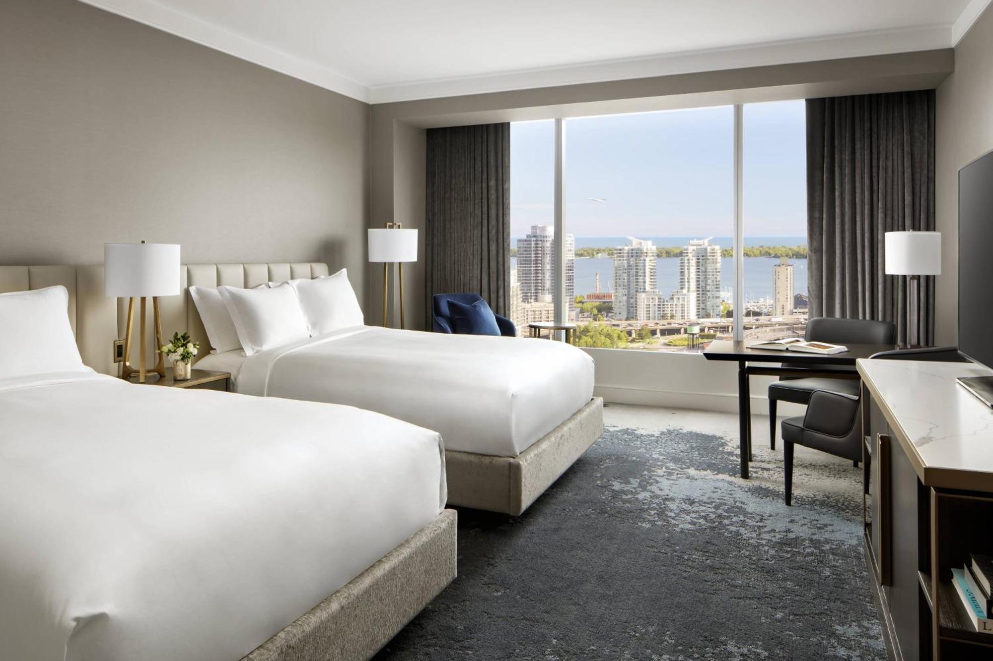 Lake Ontario View Room 2 Queen beds