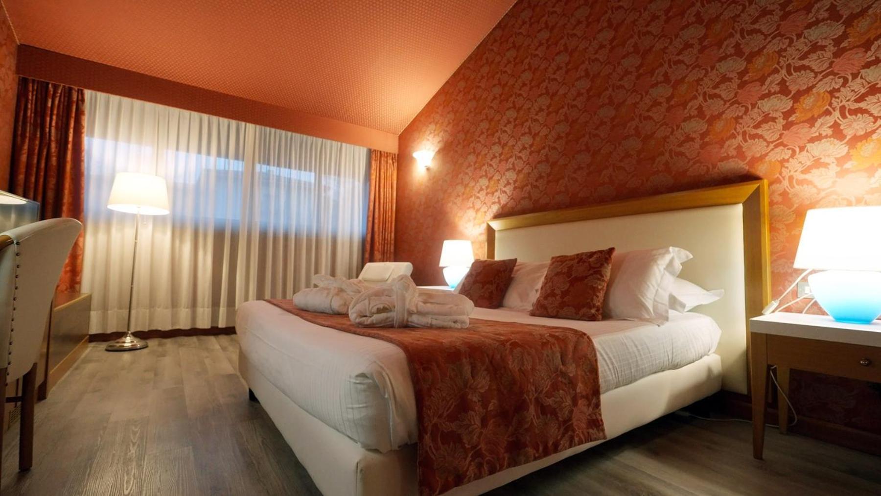 Deluxe Double Room Spa Bath