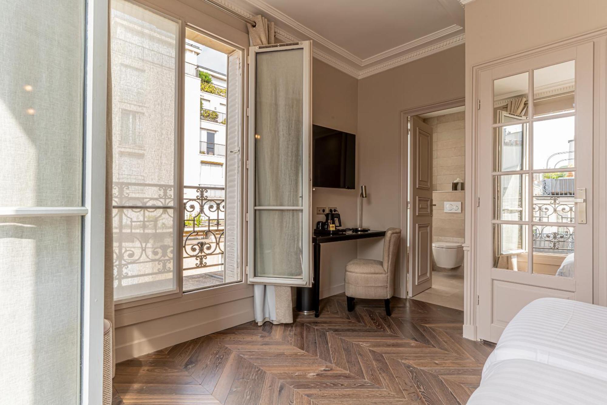 Deluxe Double or Twin Room Balcony