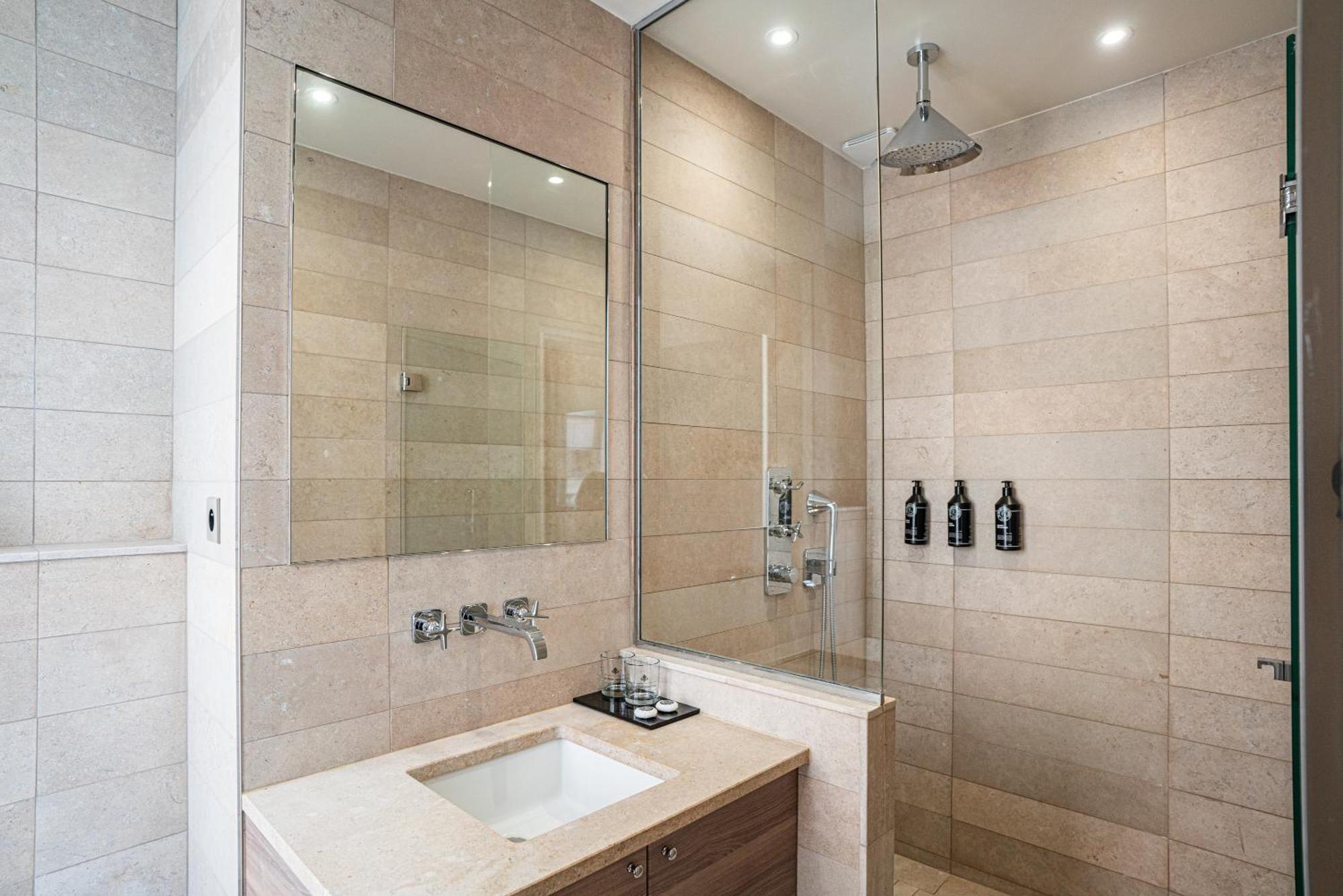 Deluxe Double or Twin Room Balcony