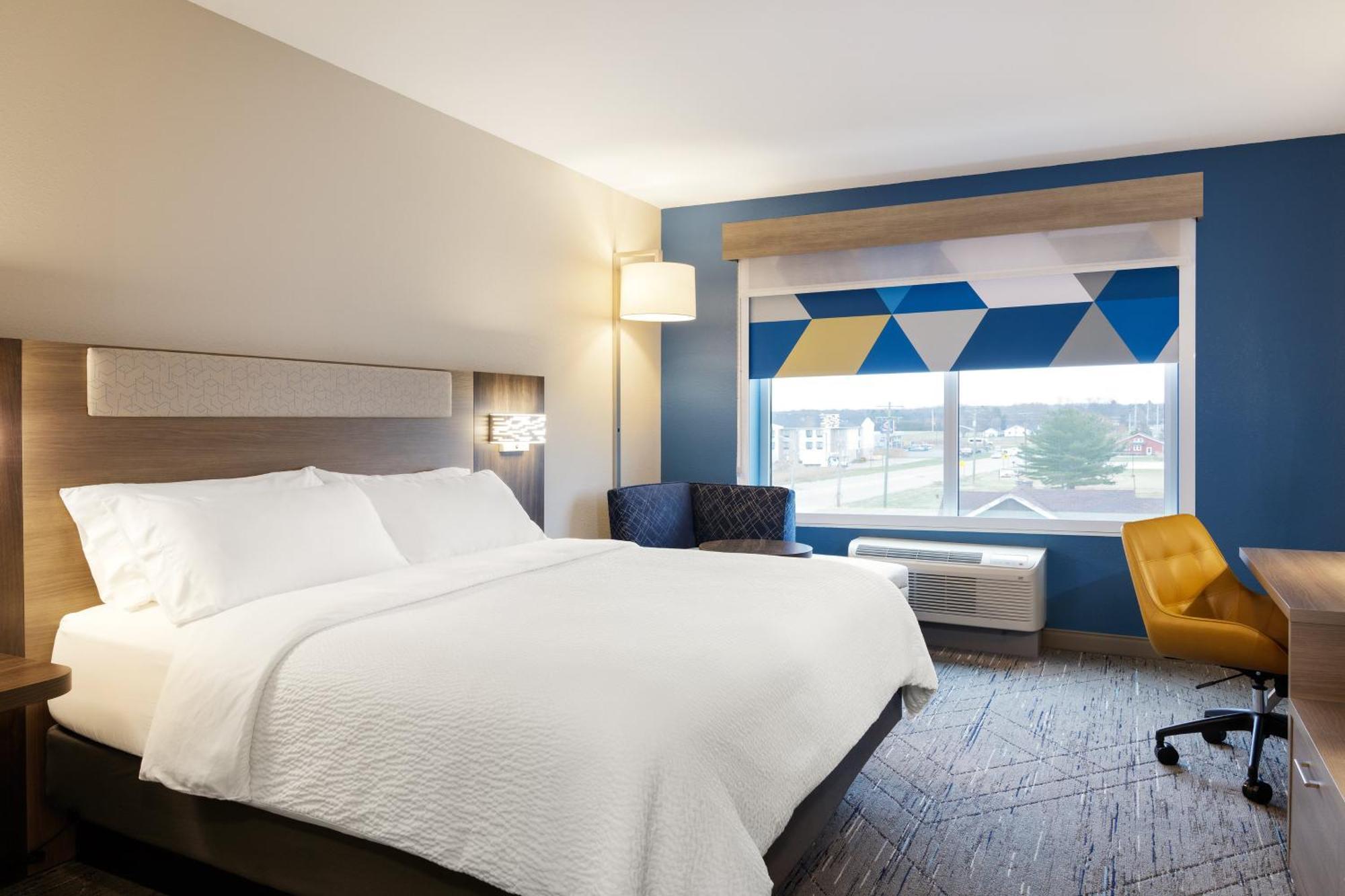 One-Bedroom Suite with Sofa Bed