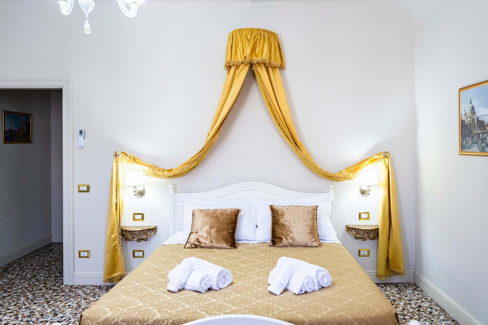 Executive Triple Room