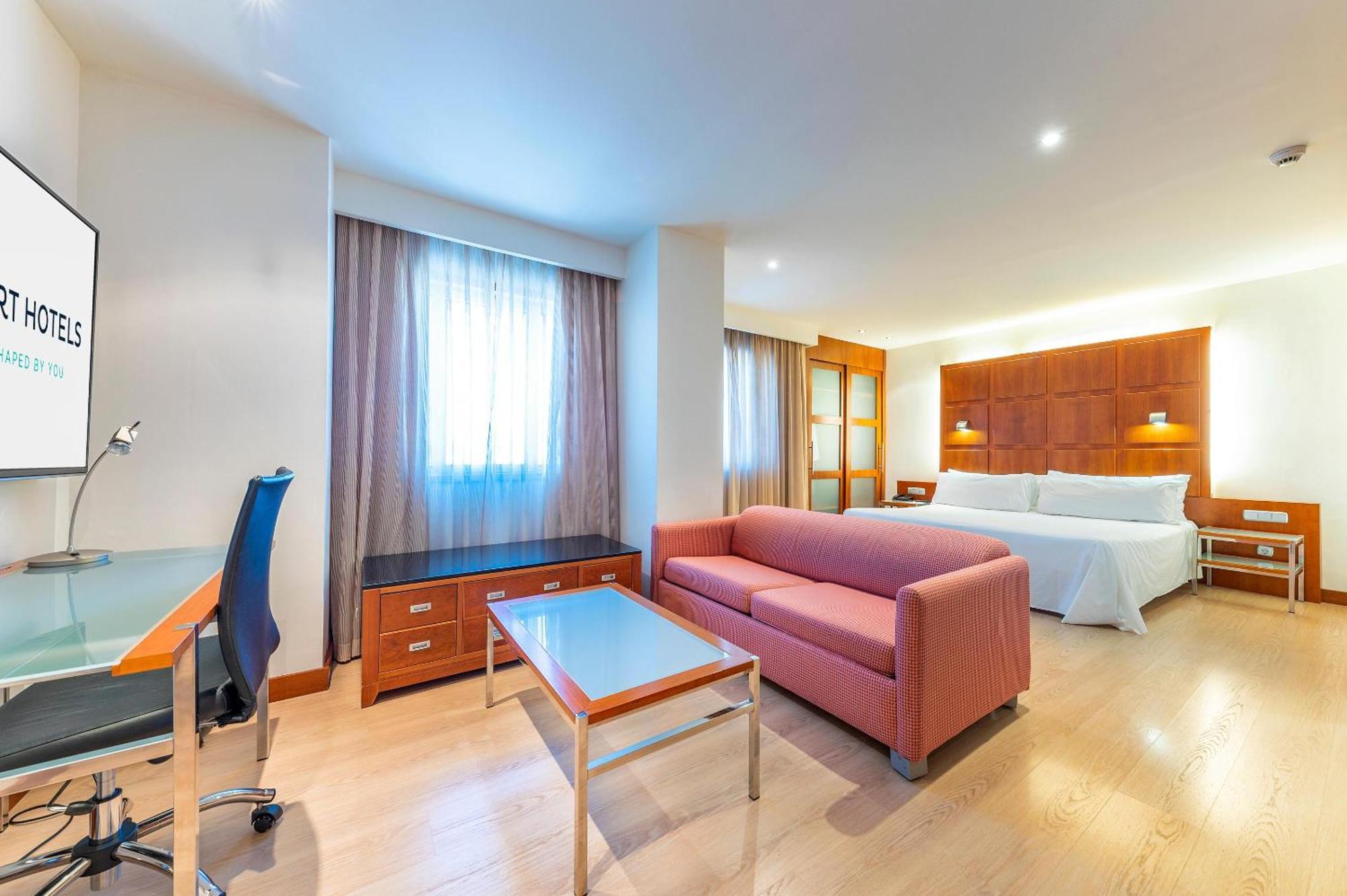 Junior Suite with Airport Transfer (1 Adult + 1 Child),1636734941:JPEG