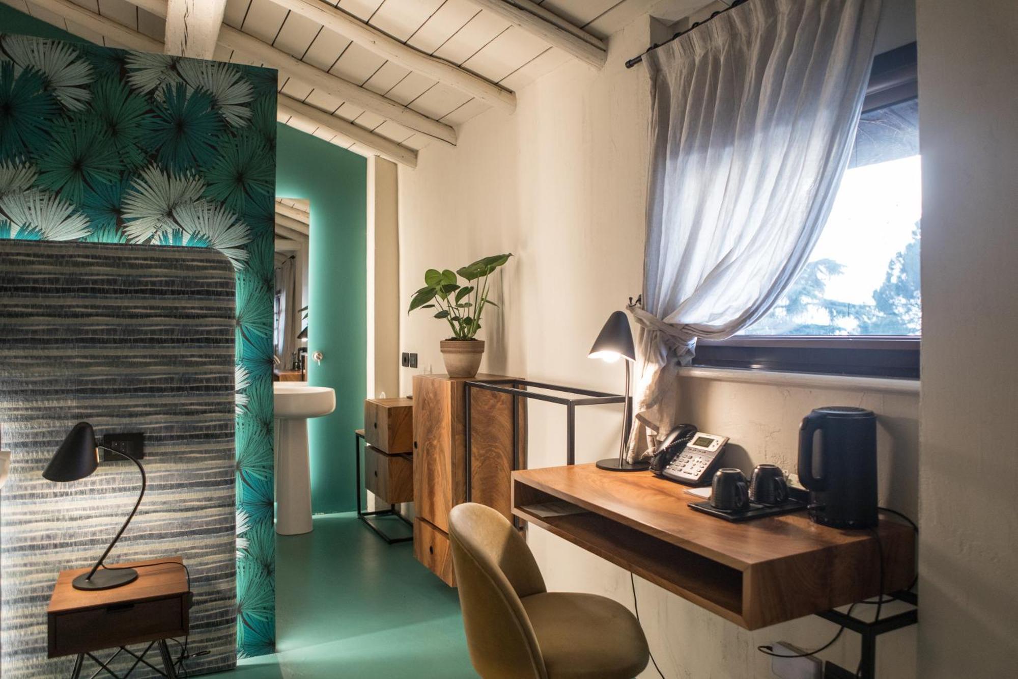 Large Double or Twin Room