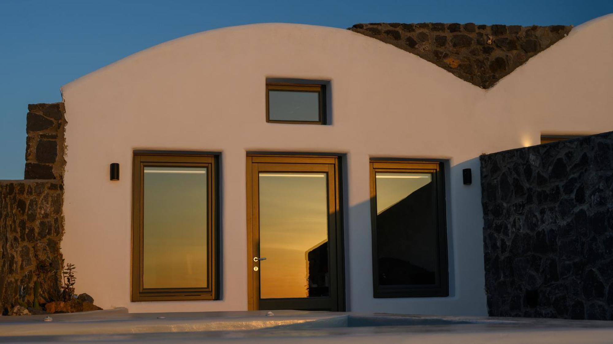 Dome Suite Heated Plunge Pool