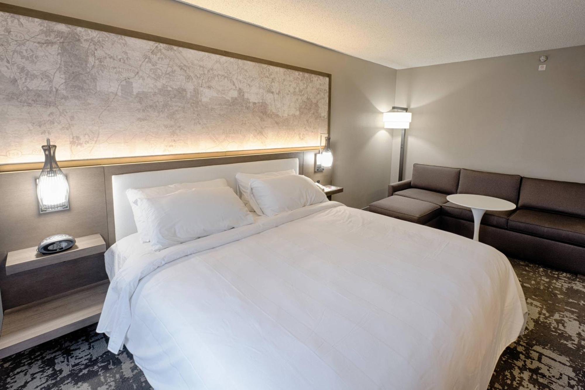 King Room with Sofa Bed and Adapted Tub - Mobility and Hearing Accessible,1546328305:JPEG