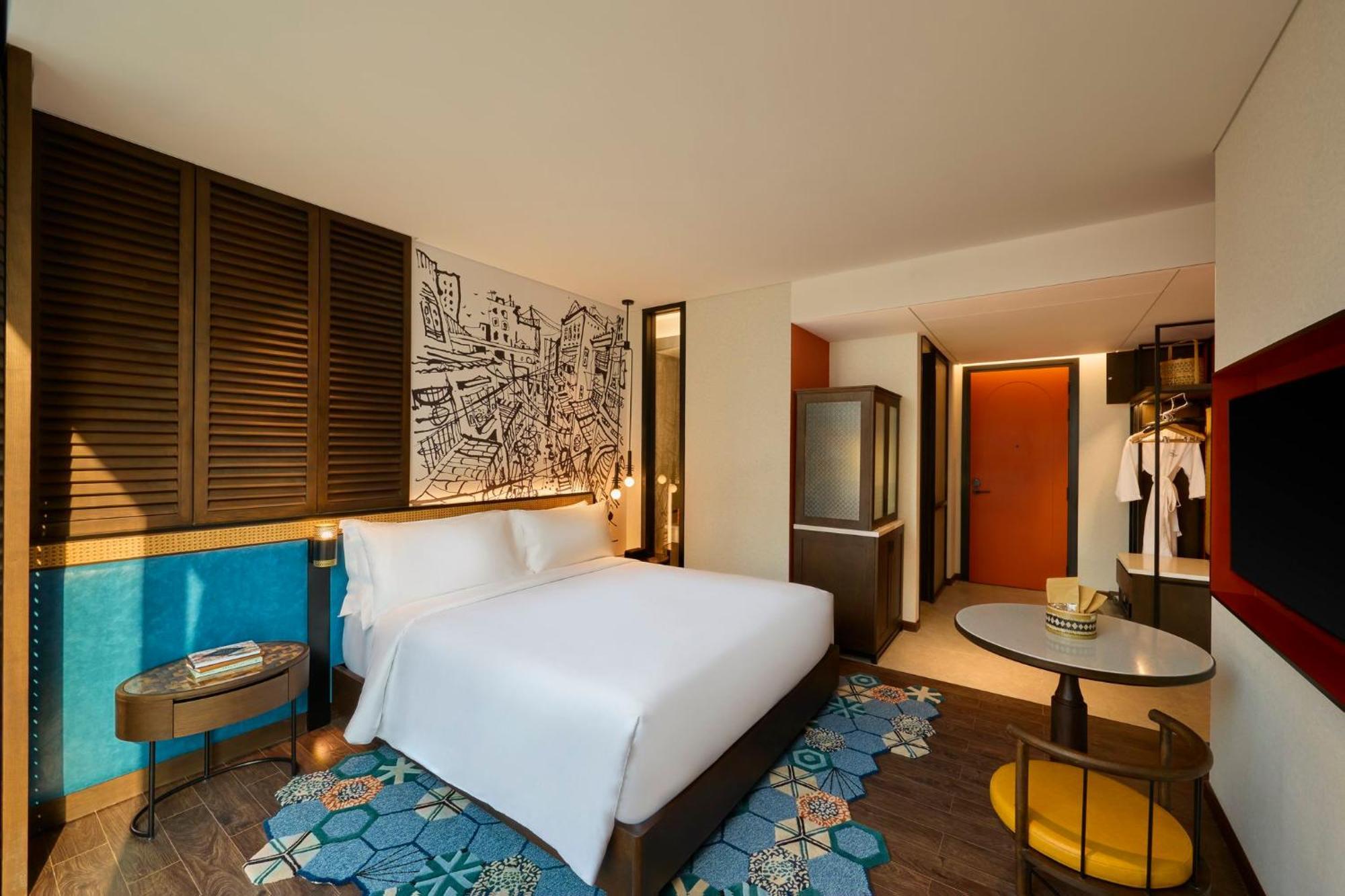 Standard King Room City View Disability Access