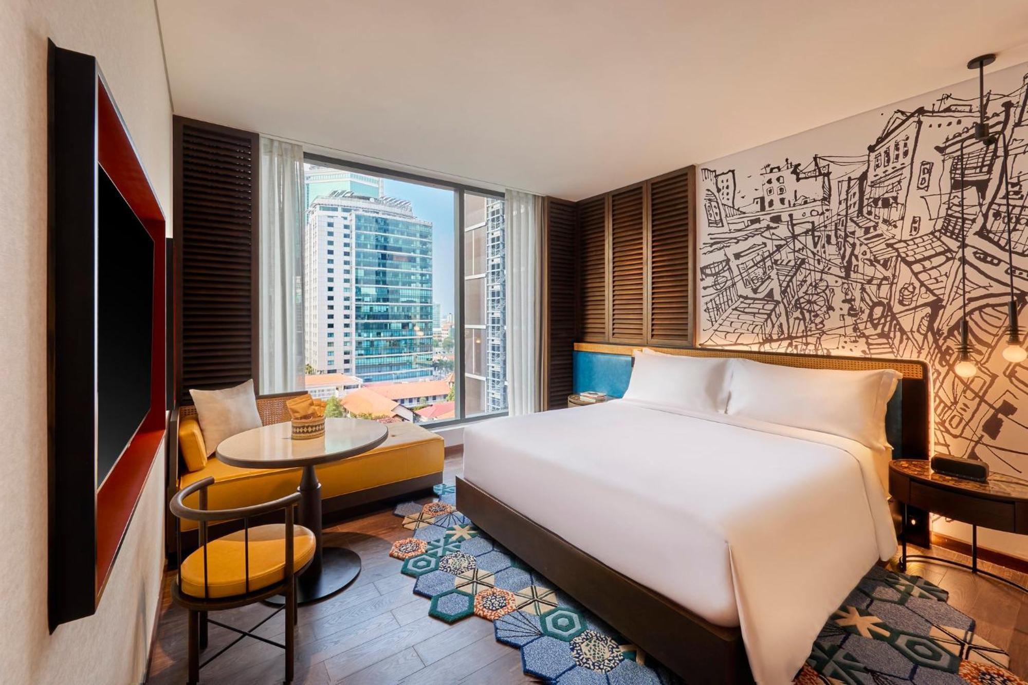Standard King Room City View