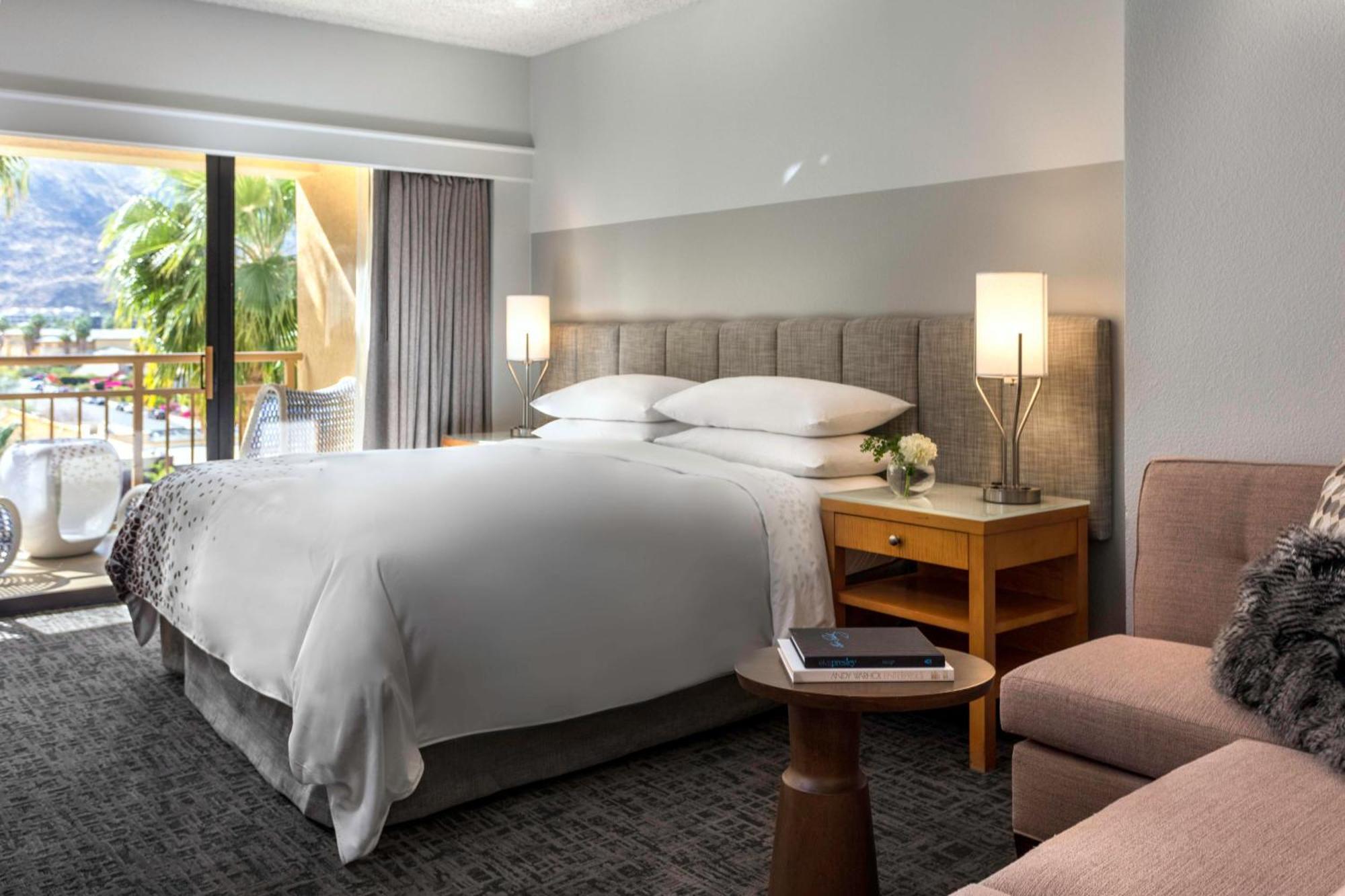 King Guest Room Poolside View No Resort Fees