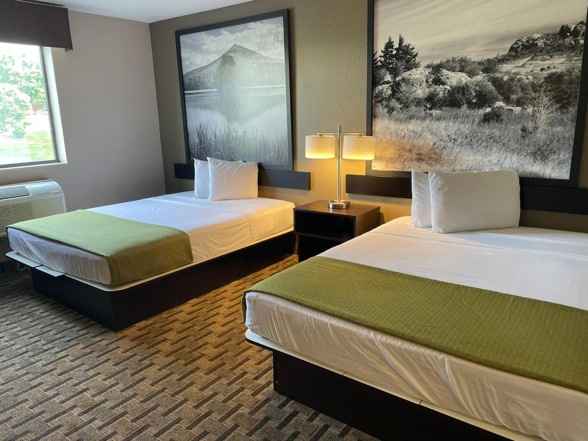 Queen Room with Two Queen Beds - Non-Smoking,1643783485:JPEG
