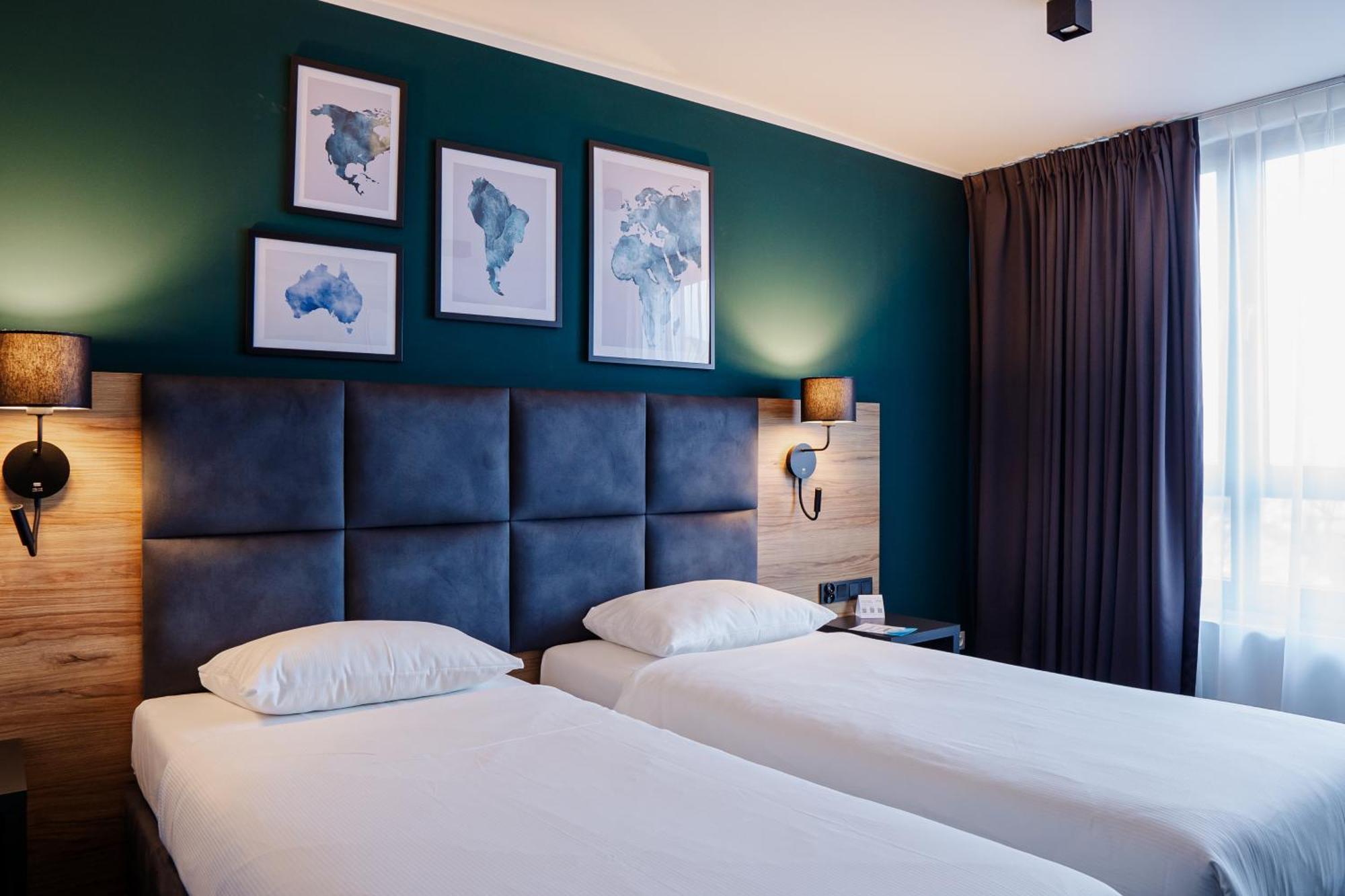 Standard Room 2 Single Beds