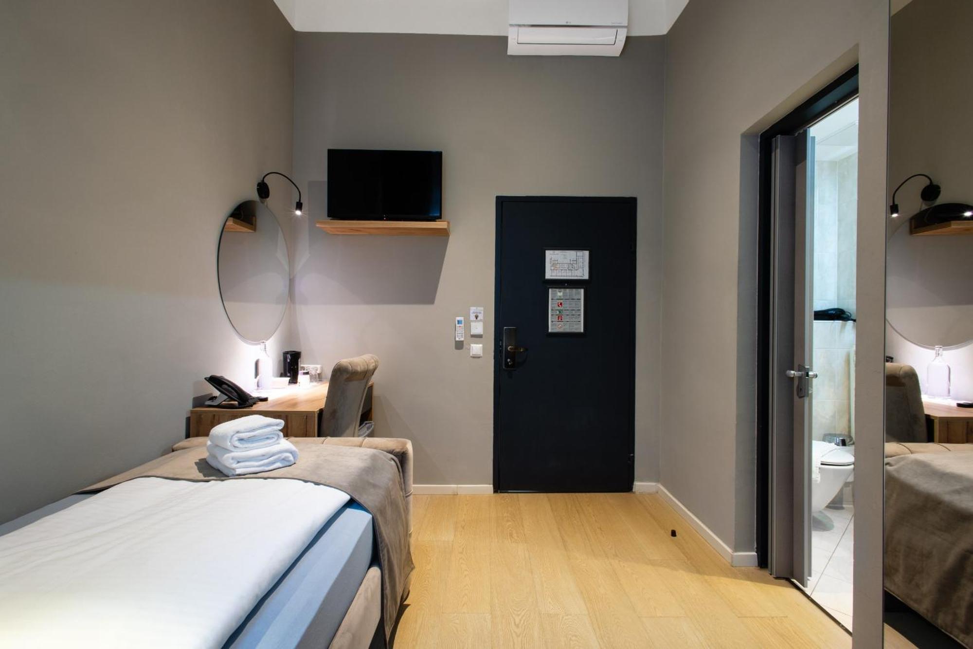 Single Room