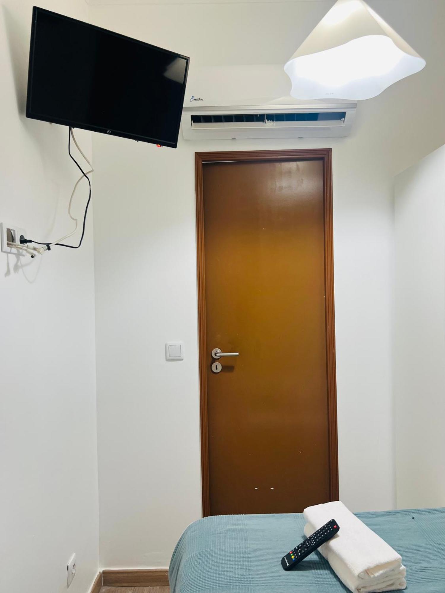 Double Room Private Bathroom