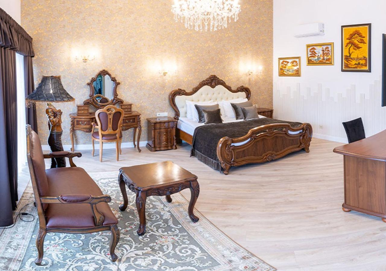 Apartment Spa Access
