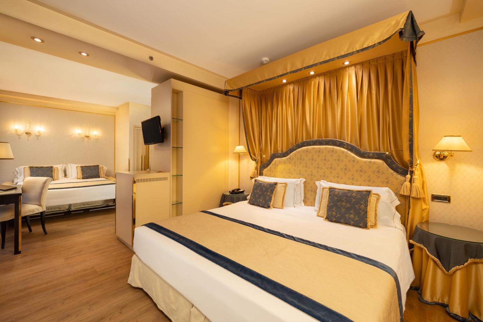 Deluxe Suite