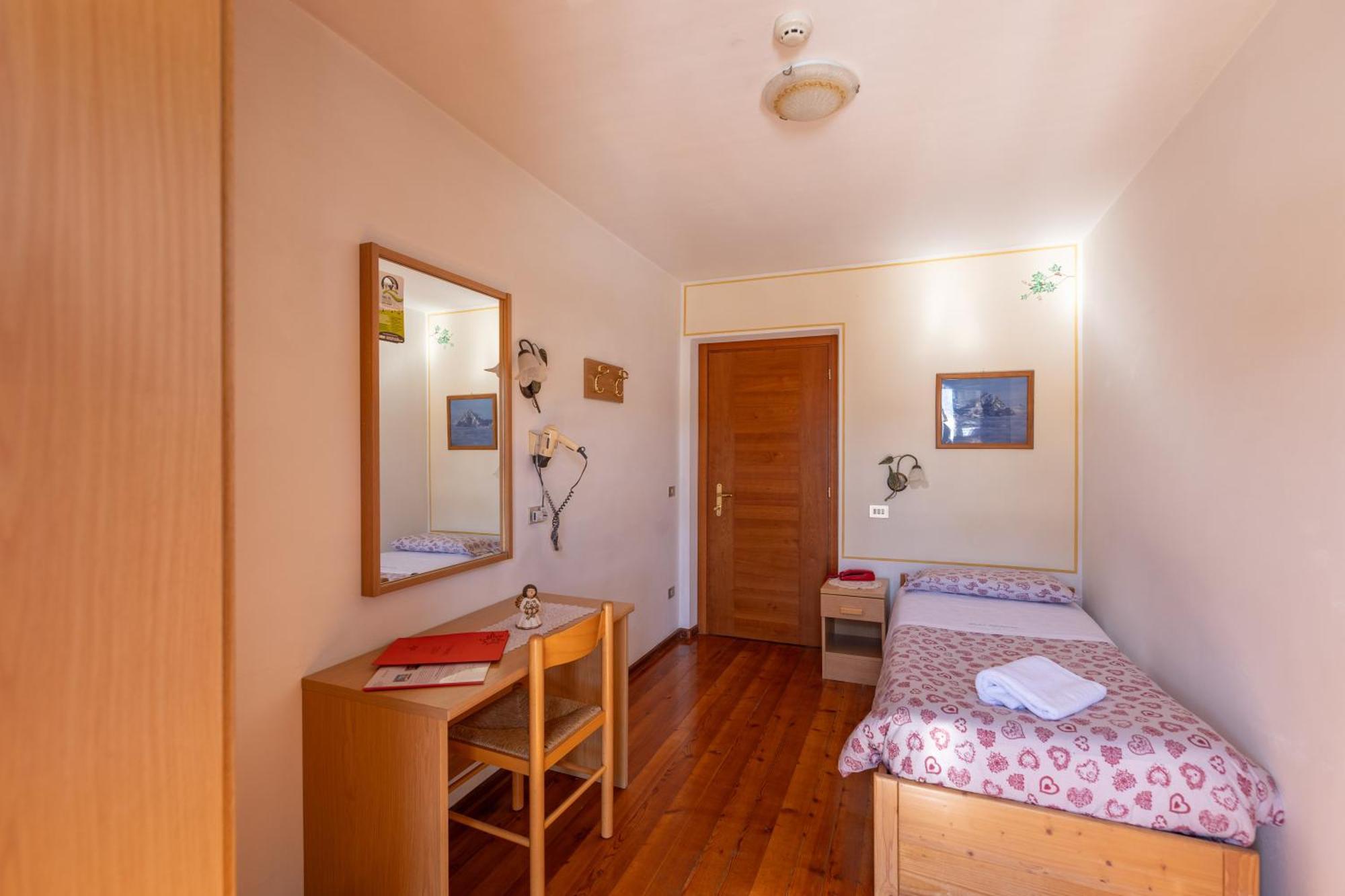 Economy Single Room