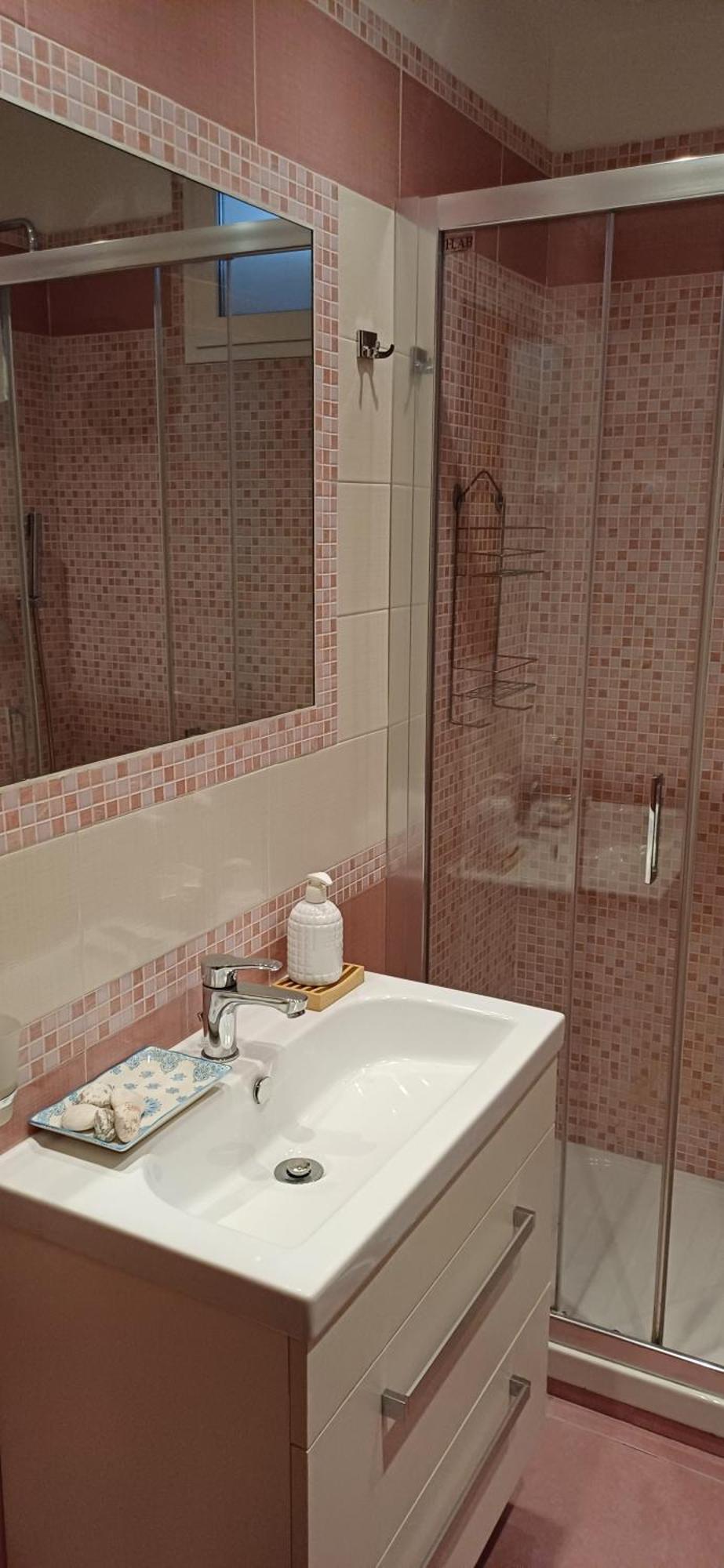 Double or Twin Room Private External Bathroom
