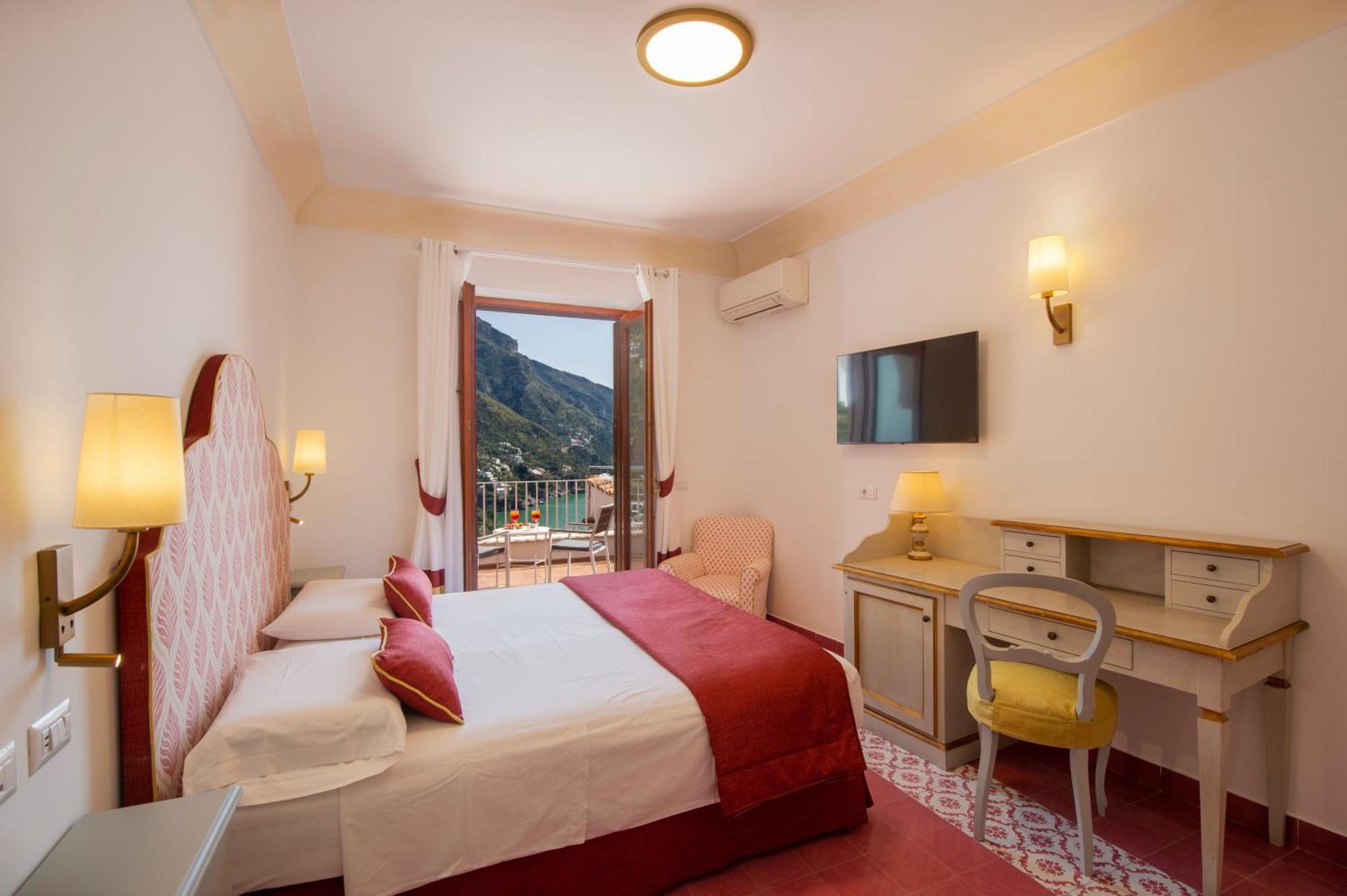 Superior Double or Twin Room Sea View