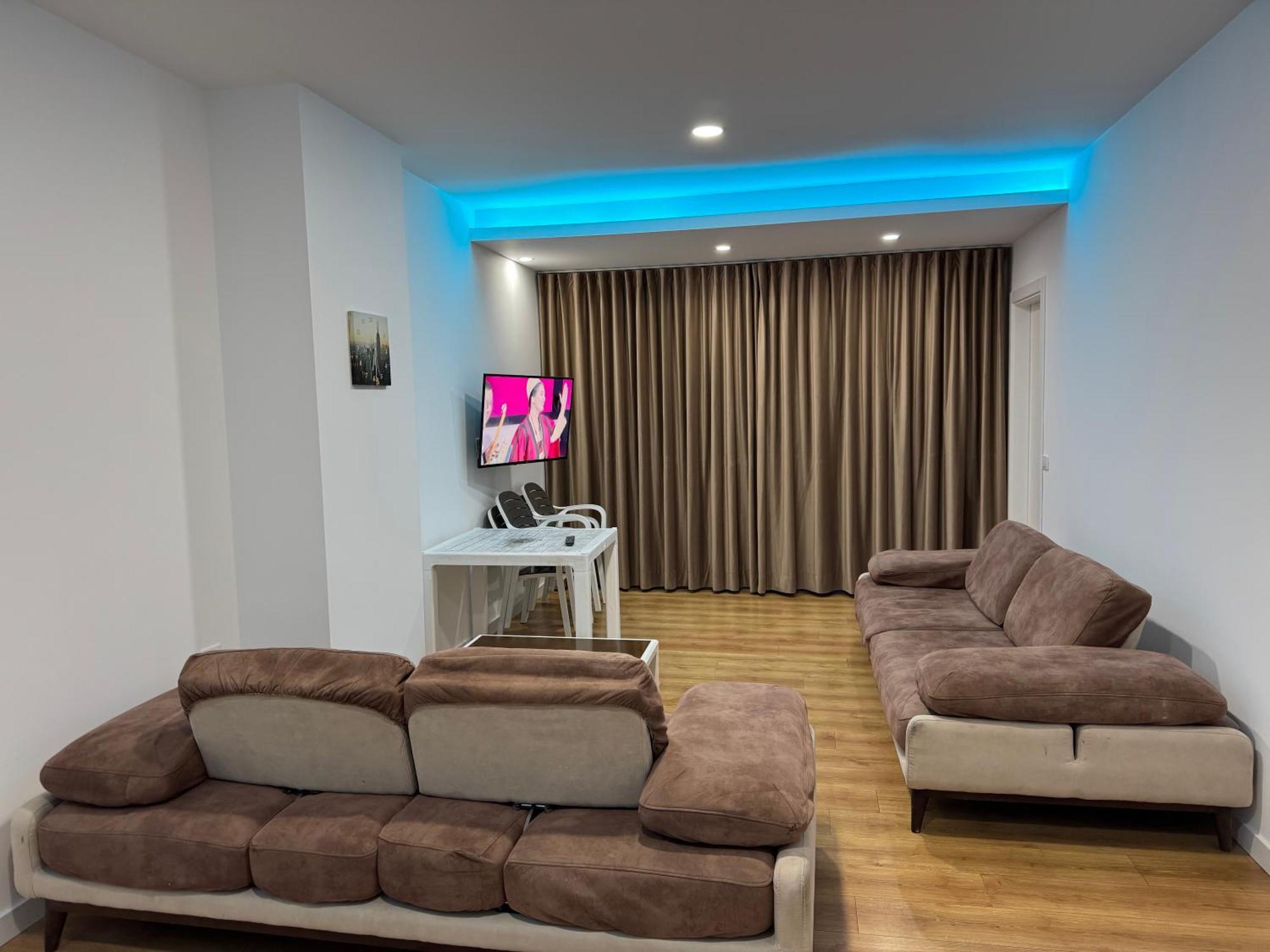 Deluxe Suite with Sea View,1670778350:JPEG