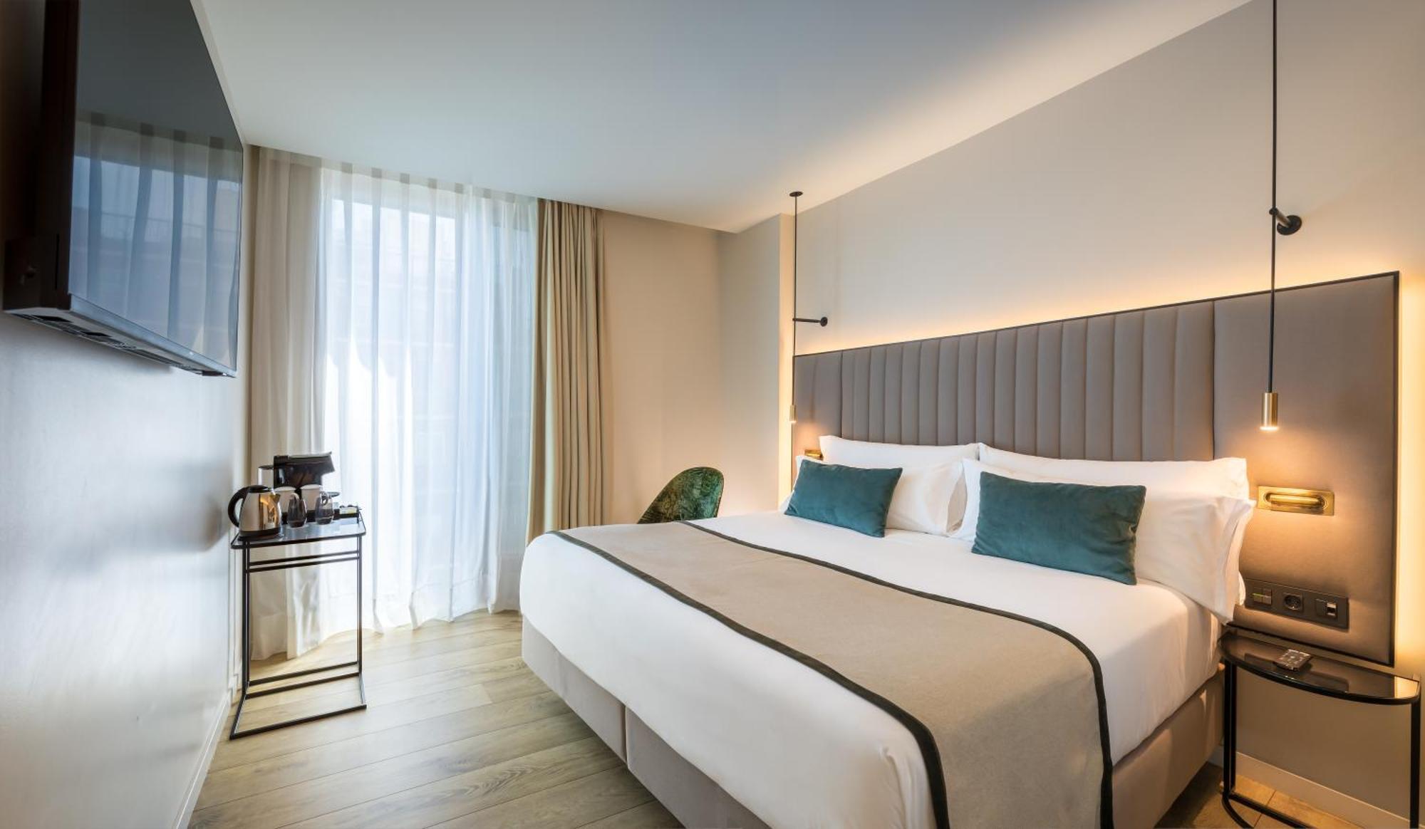 Executive Room,1657202621:JPEG