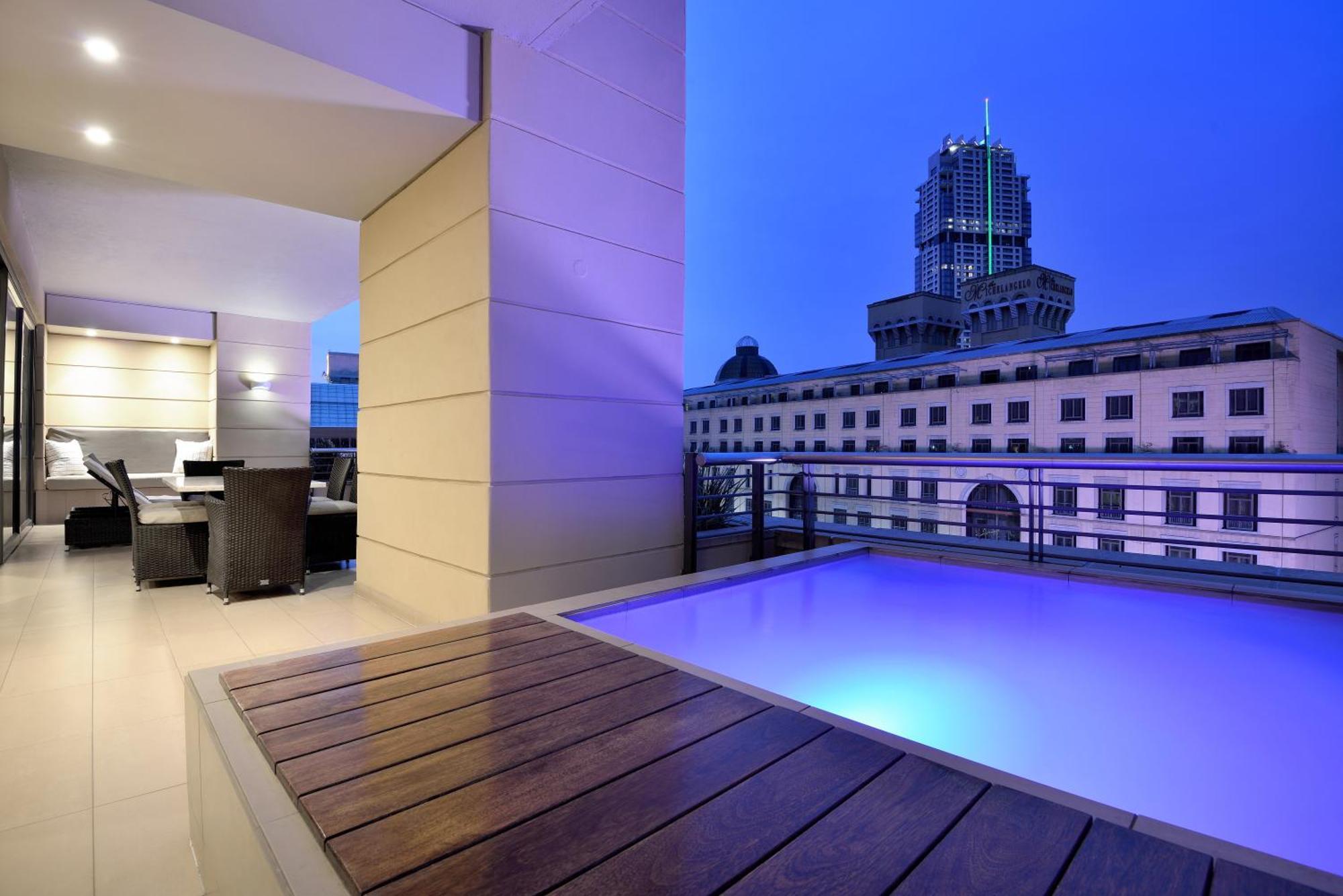 Two-Bedroom Apartment Grand