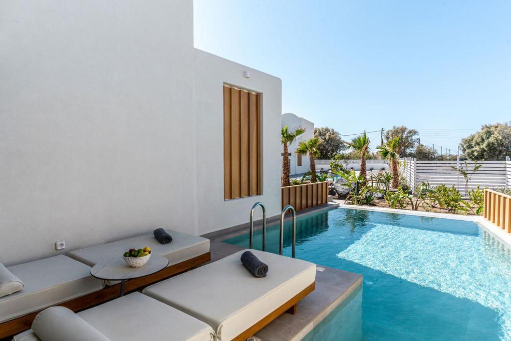 Deluxe Double Room Terrace Individual Pool