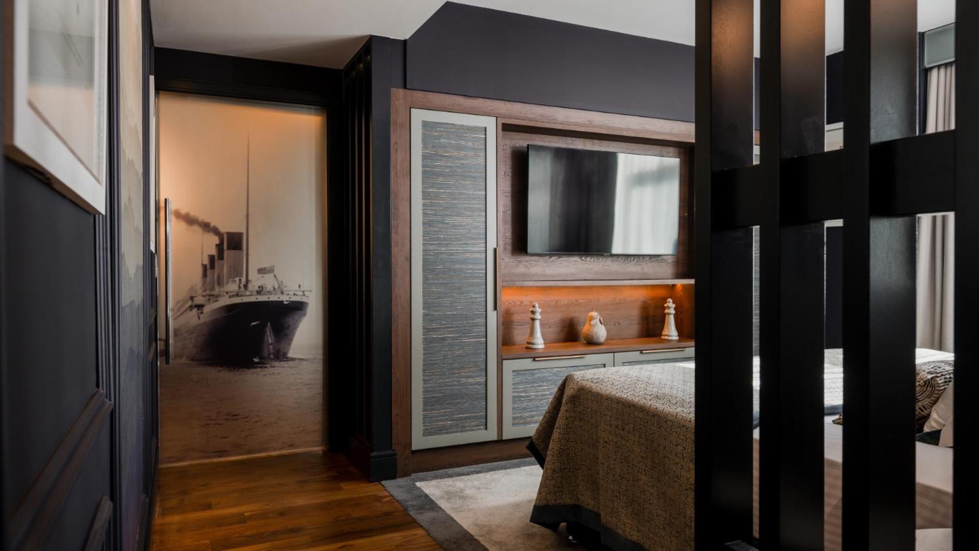 Suite City View
