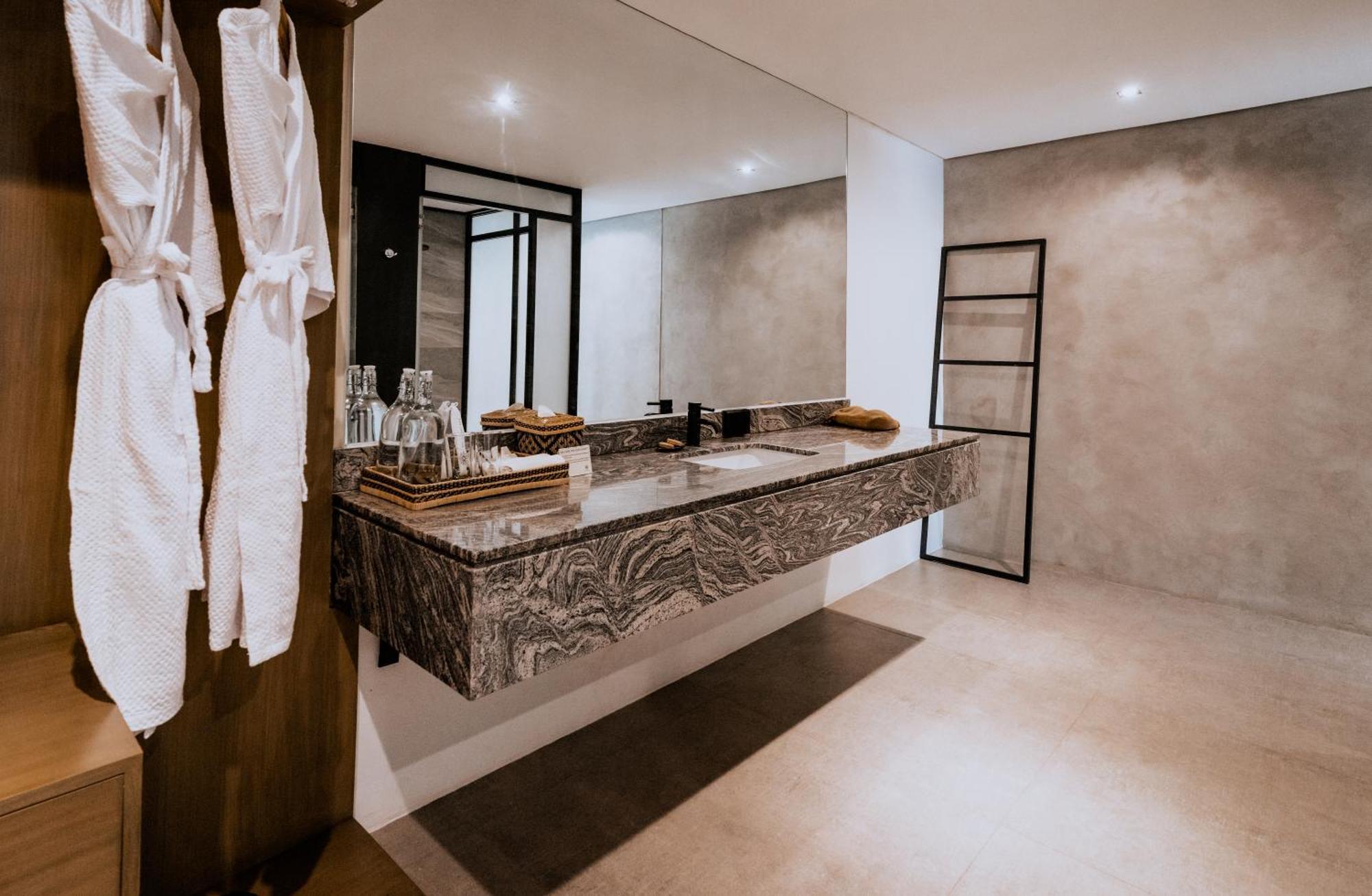 Mara Room