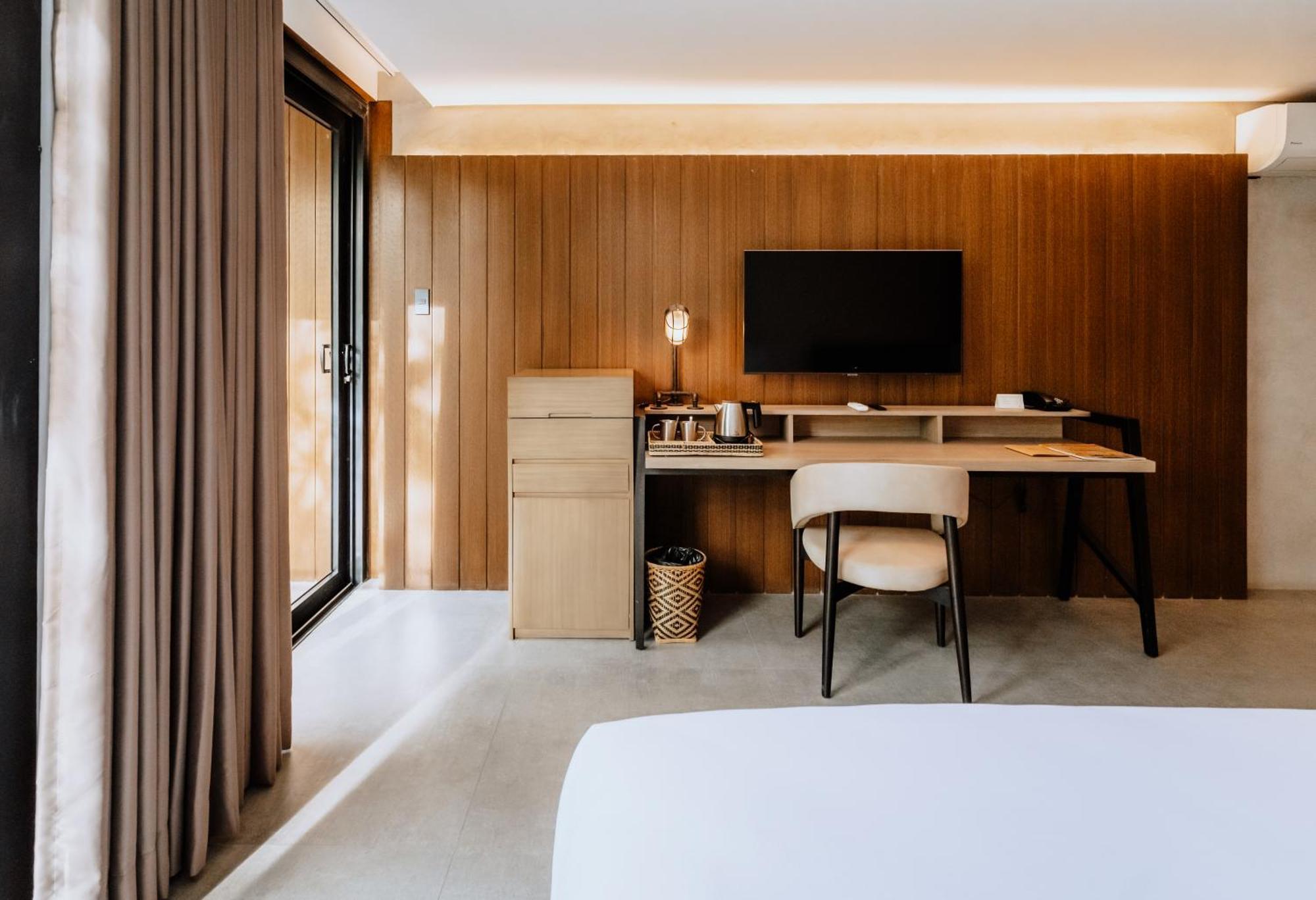 Mara Room