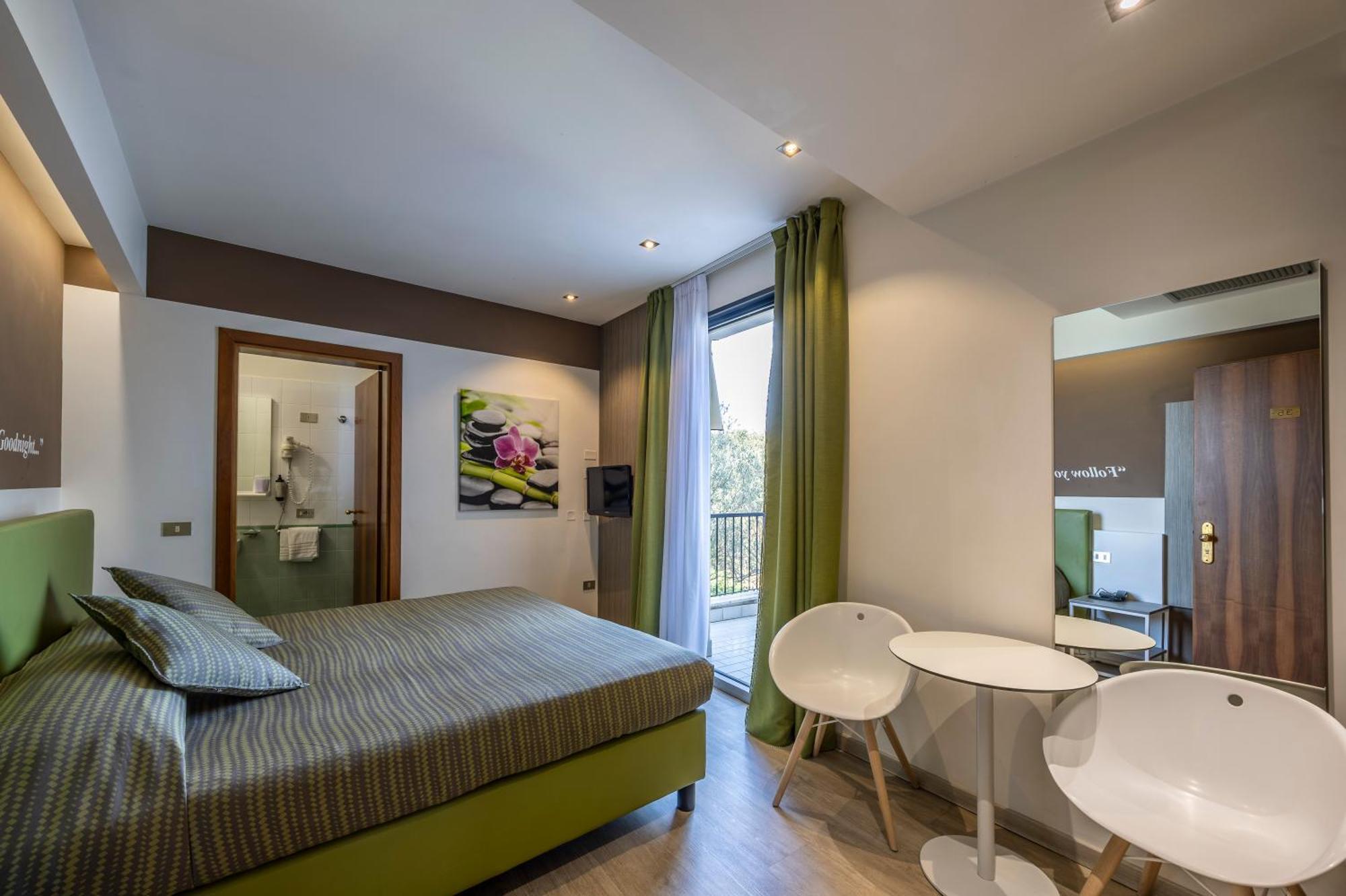 Basic Double or Twin Room Balcony