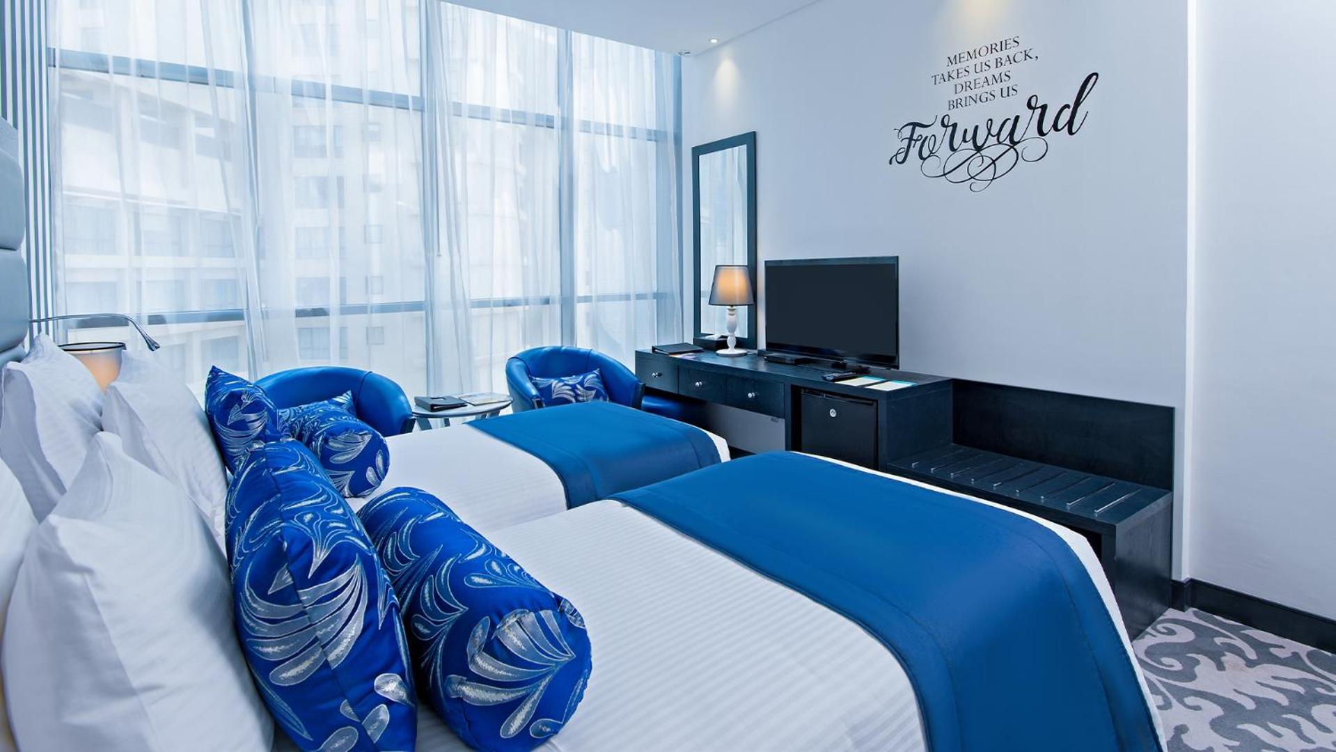 Club Twin Room