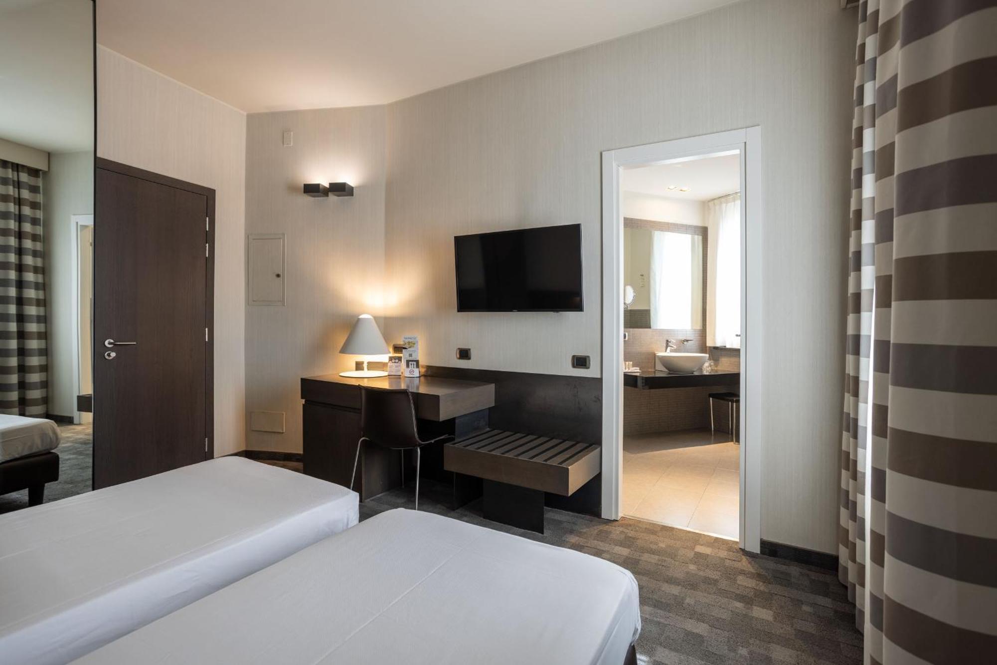 King Double or Twin Room