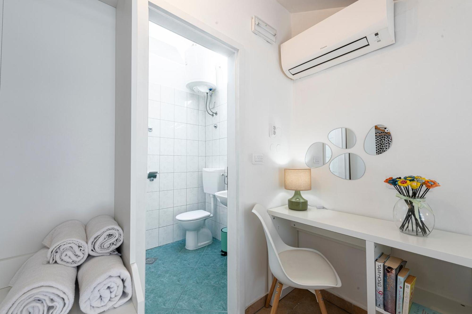 Two-Bedroom Apartment Balcony Sea View