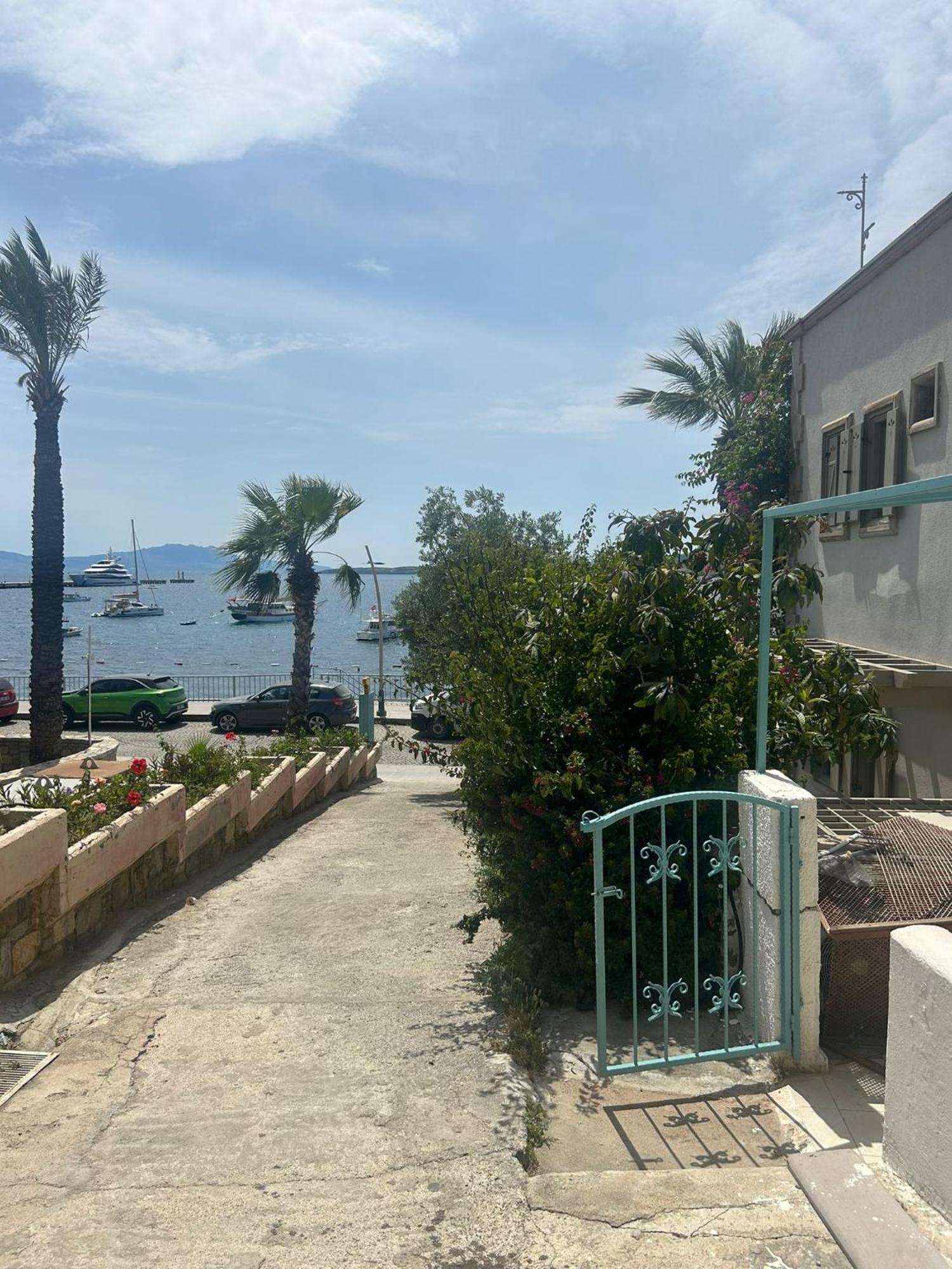 Quarto Família com Vista para o Jardim