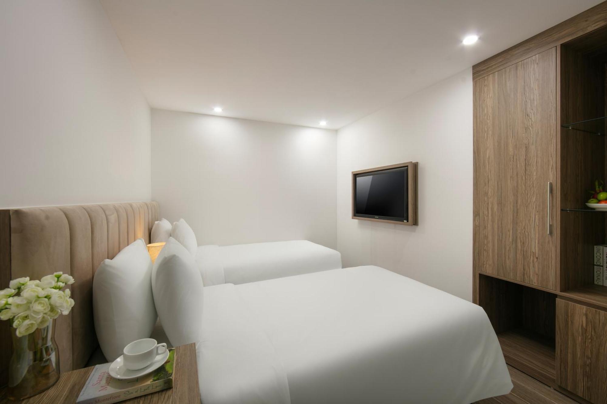 Deluxe Double or Twin Room with Window