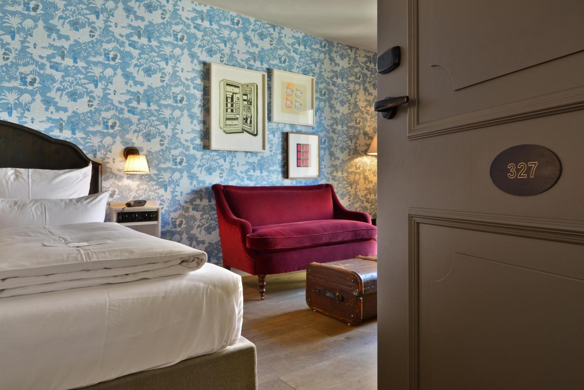 Corner Suite