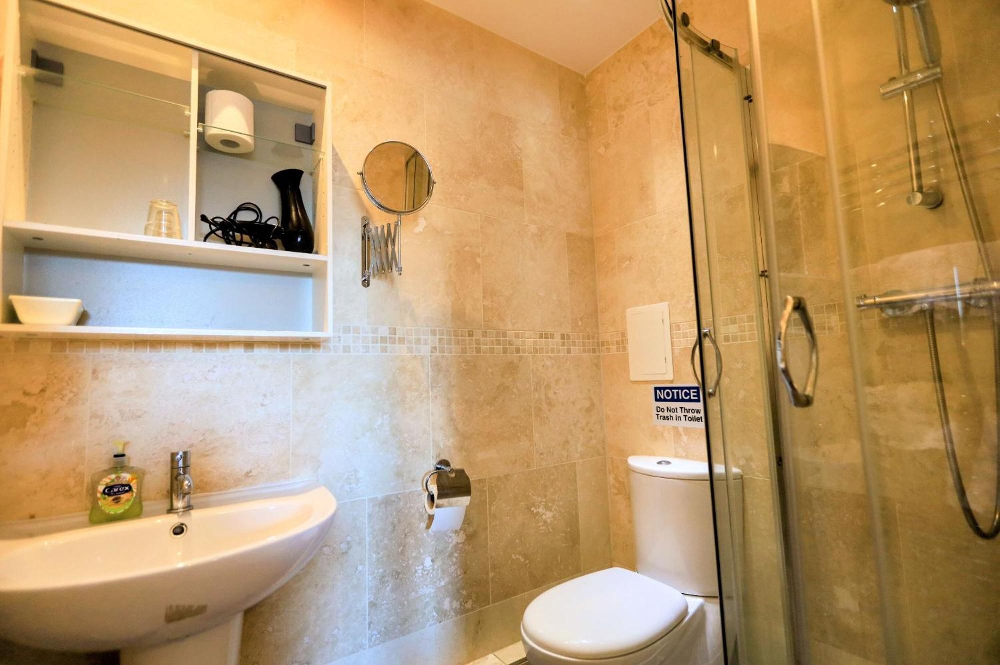 Chambre Double avec Salle de Bains Privative