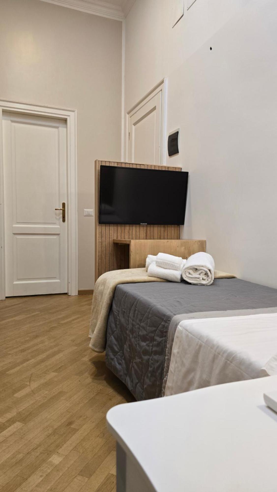 Standard Single Room,1672566496:JPEG